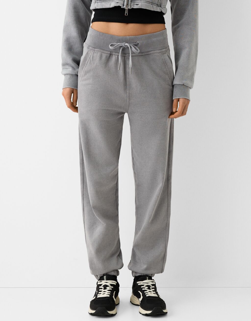 Pantalon jogger simili cuir bershka sales