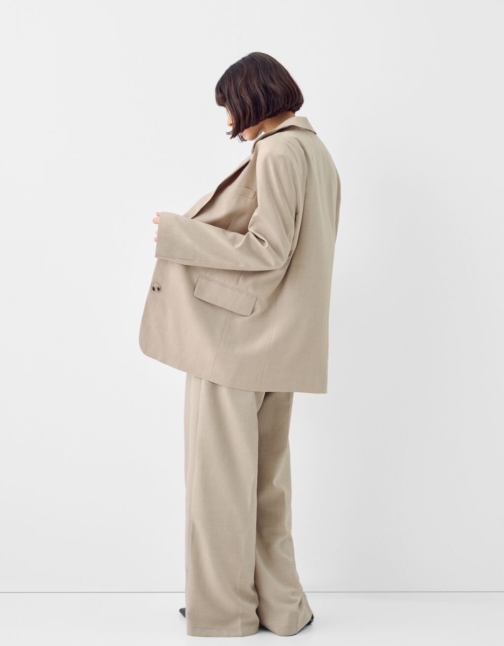 Calças wide leg tailored fit com pormenor de cintura a contrastar-Caramelo-2