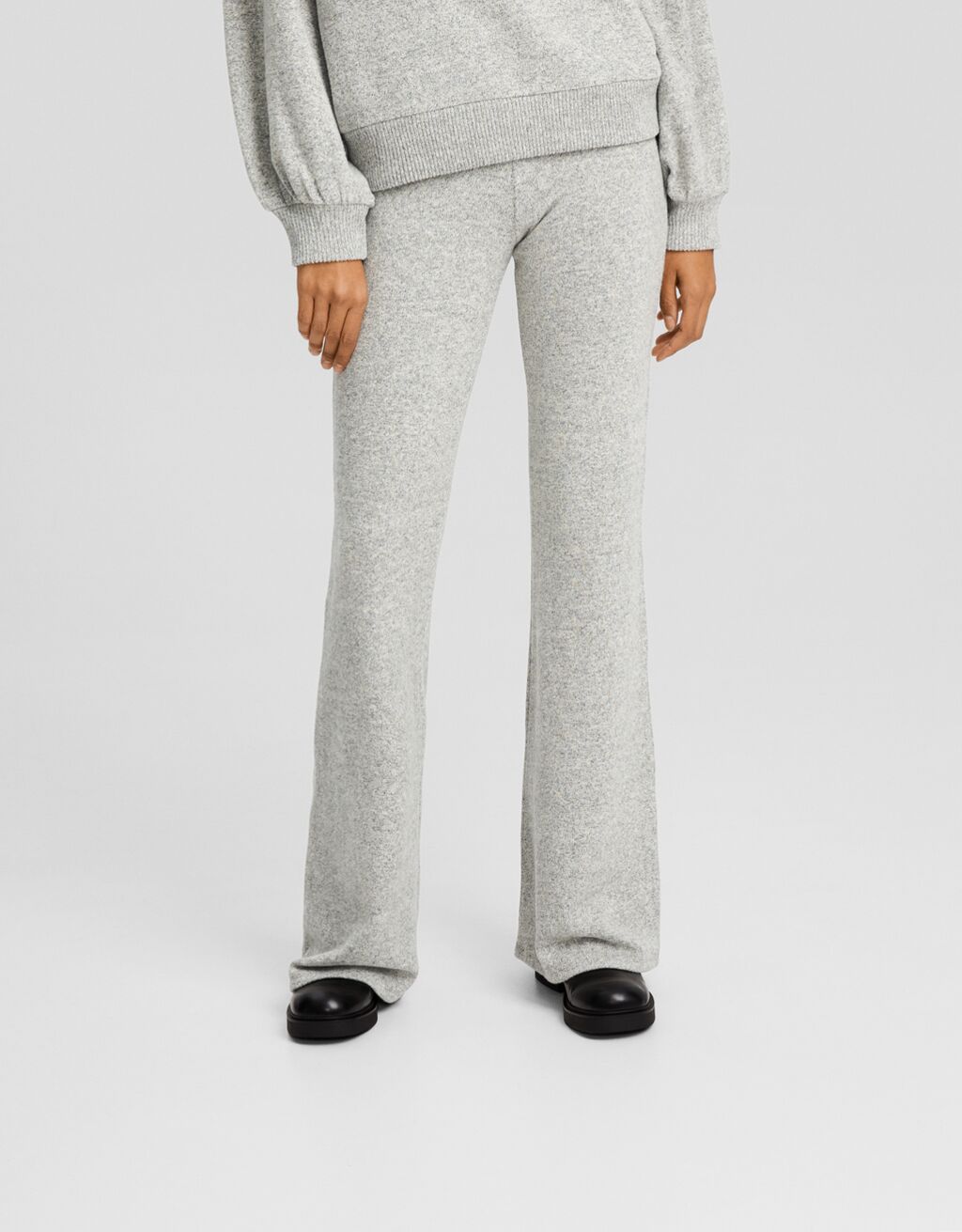Calças de malha à boca de sino-Cinza-1