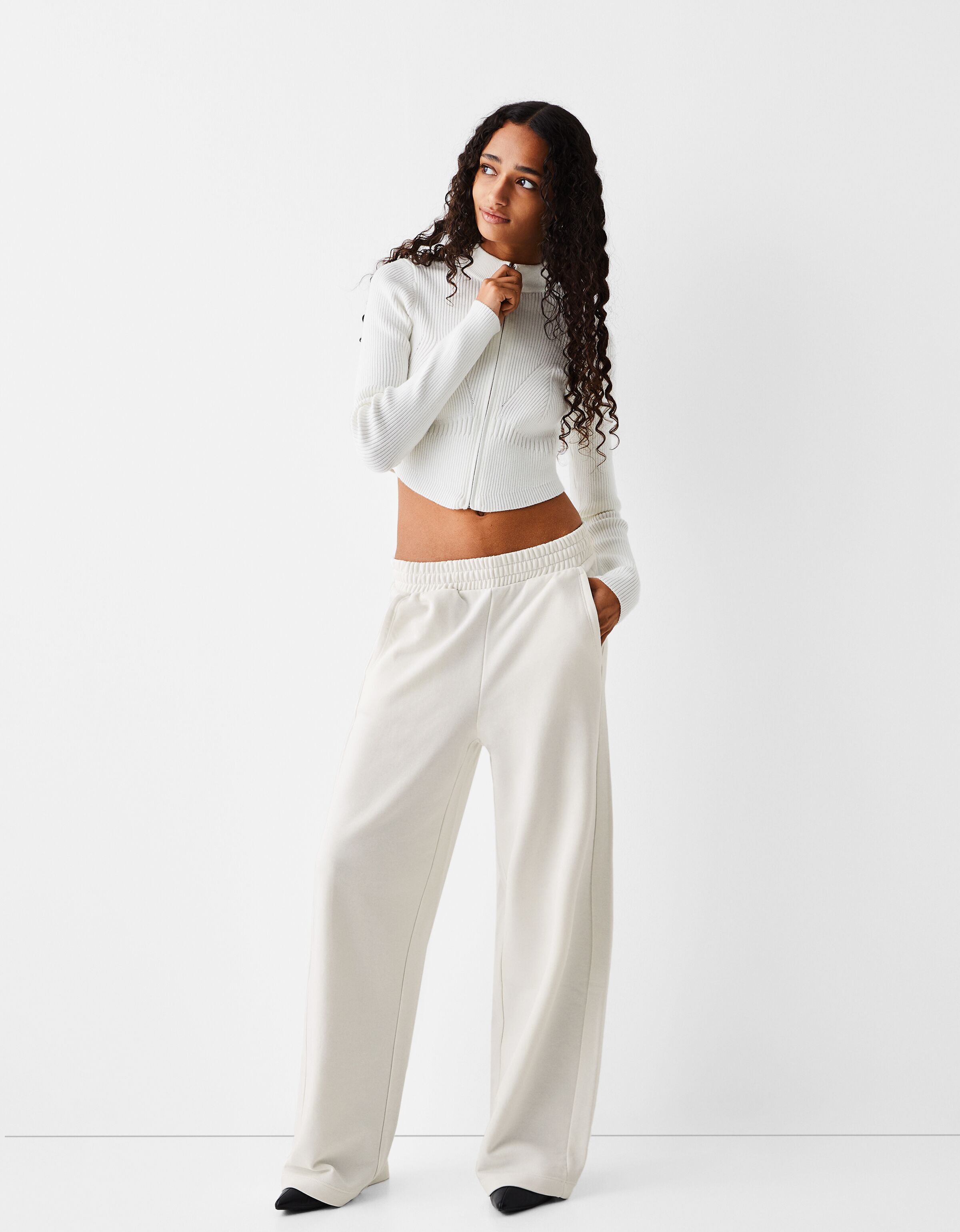 Pantalón wide leg felpa - Chándal - Mujer | Bershka