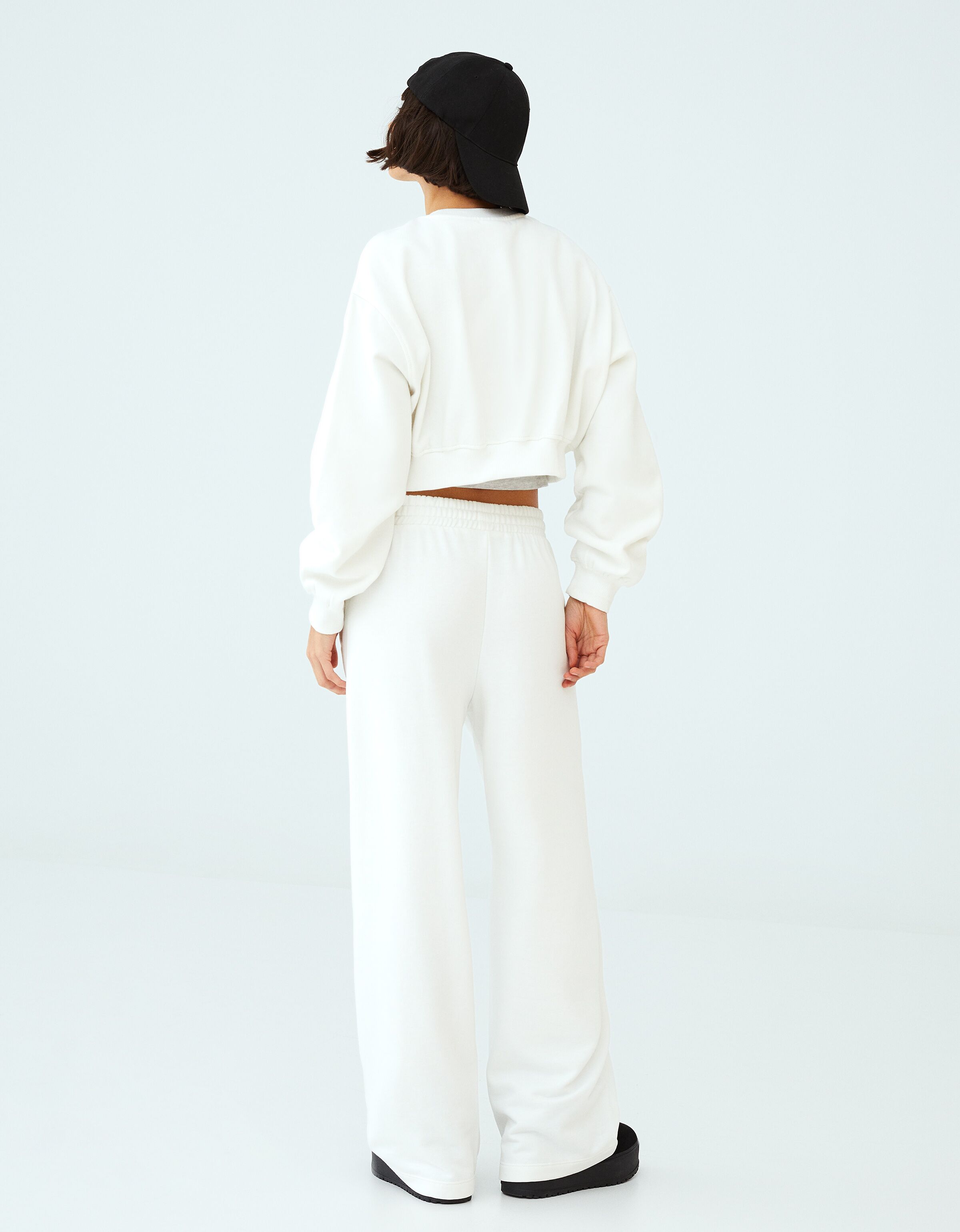 Long white wide leg trousers 2025