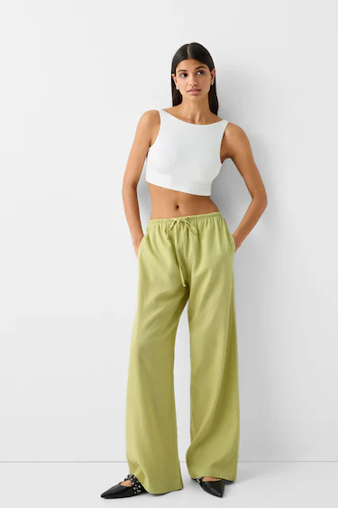 UNIQLO Forest Green Sweatpants, Women's Fashion, Bottoms, Jeans & Leggings  on Carousell