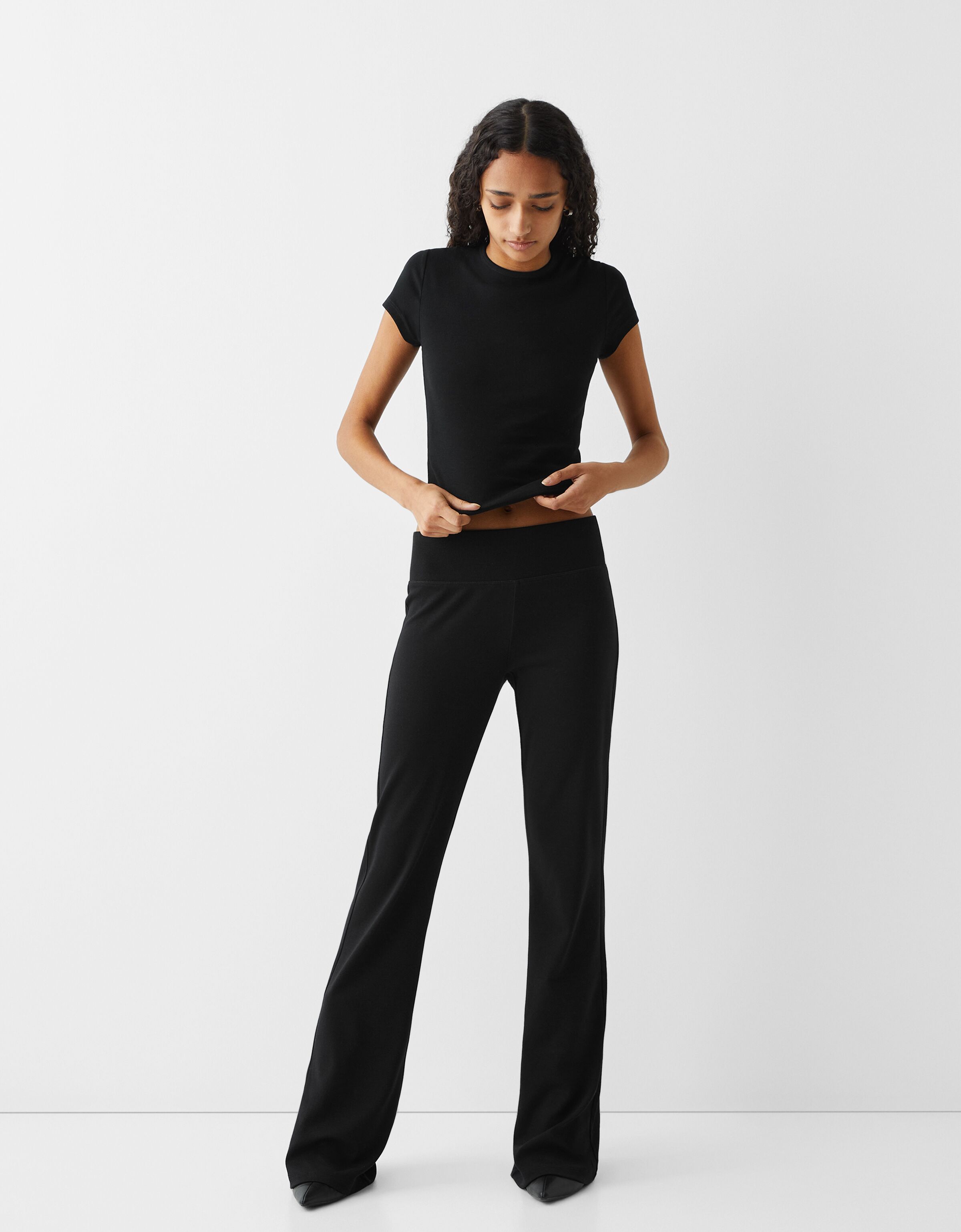Pantalon coupe flare bershka 2025
