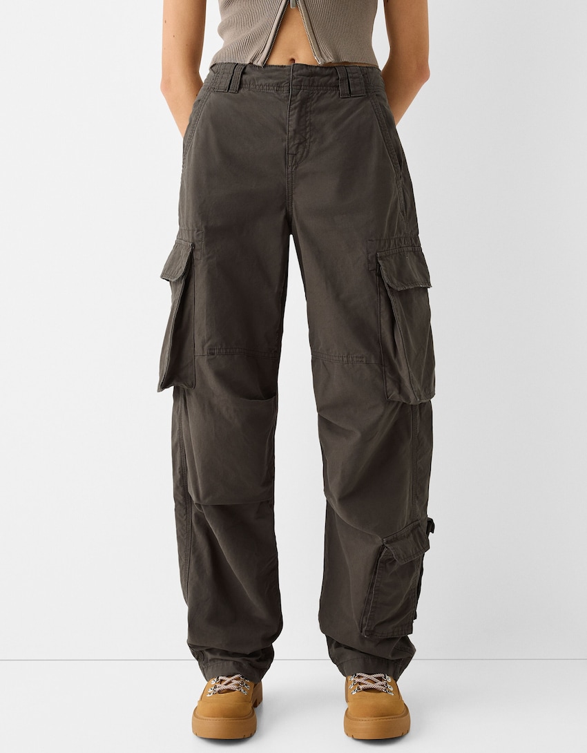 Multi-pocket cargo pants - Women | Bershka