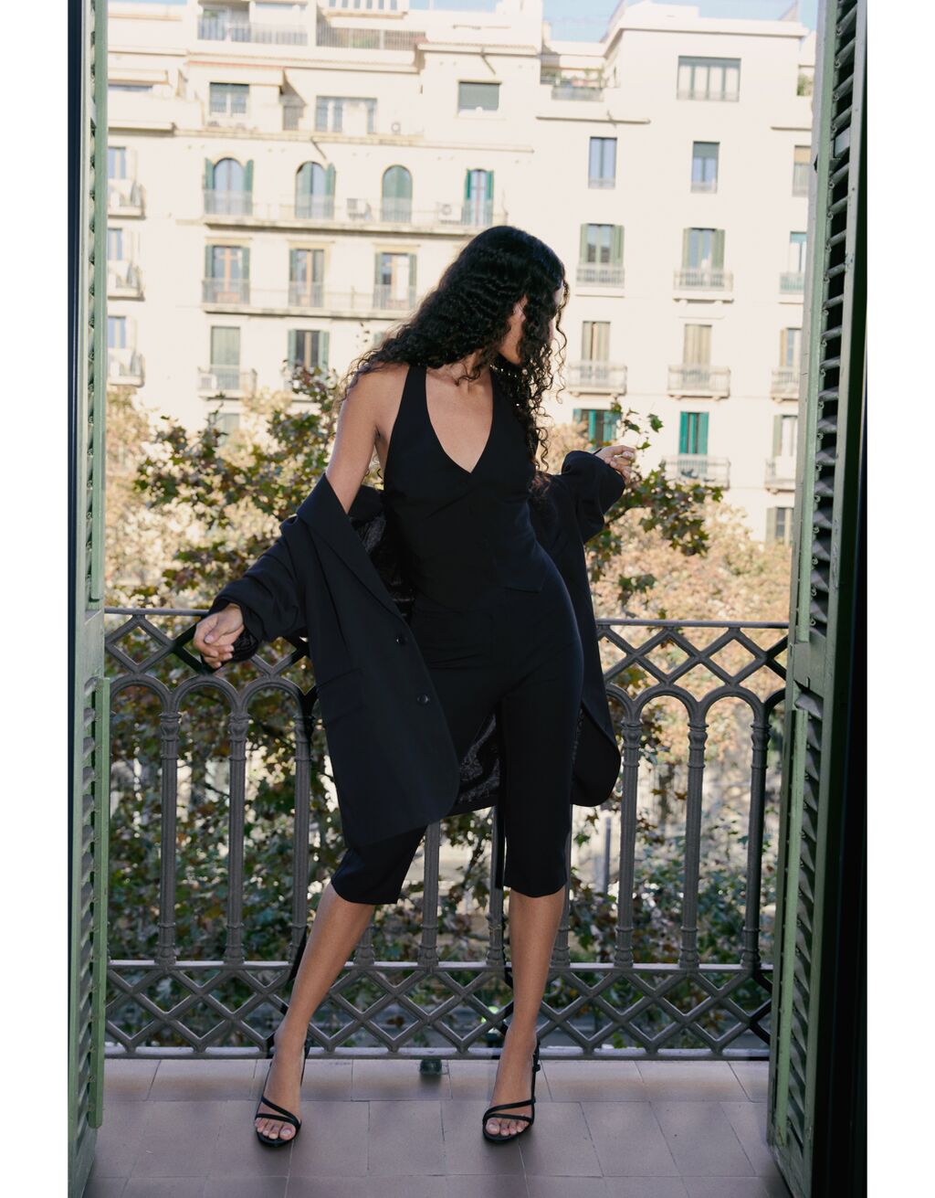 Calças capri-Preto-3