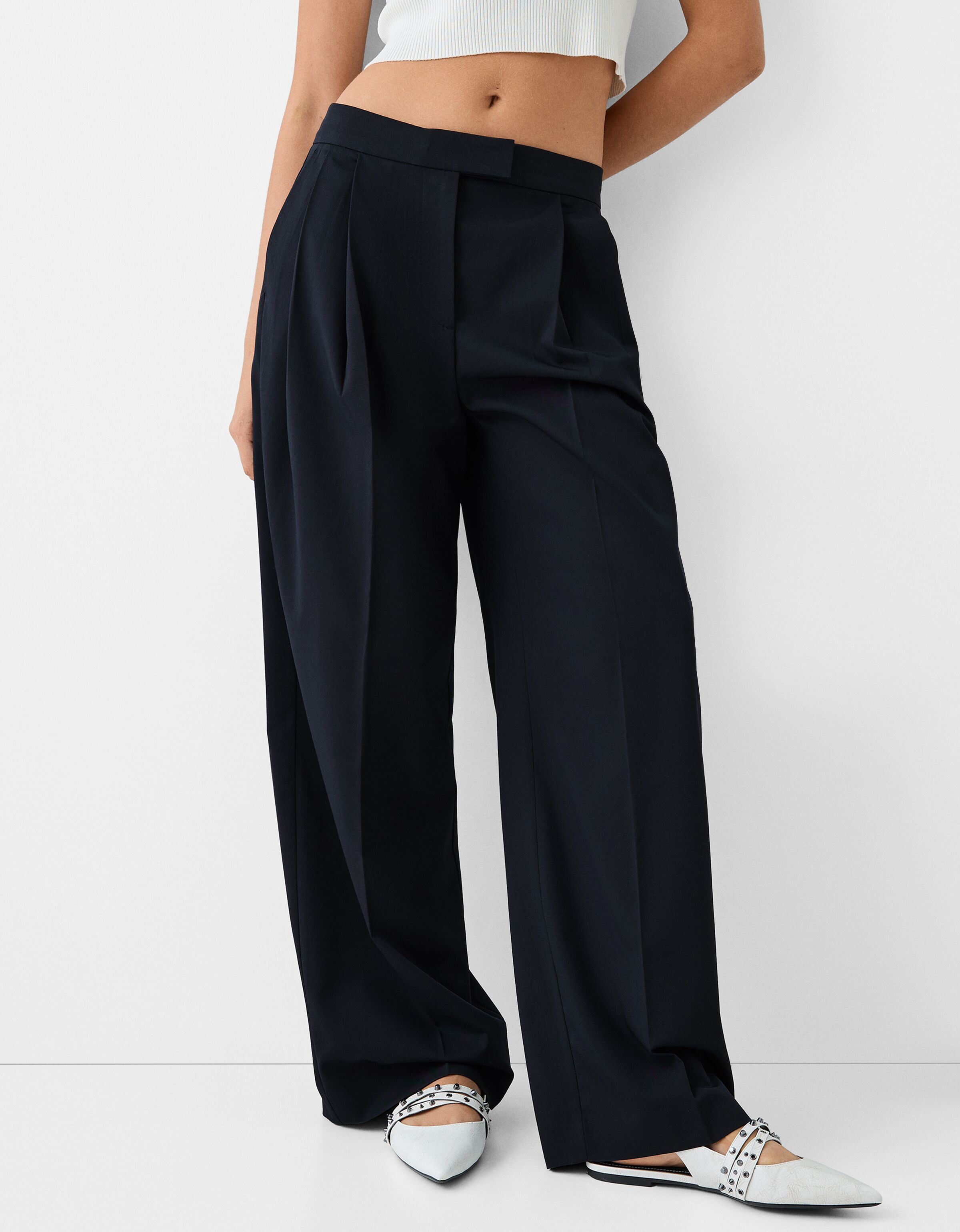 Relaxed-fit pants with double darts - Pants - BSK Teen | Bershka