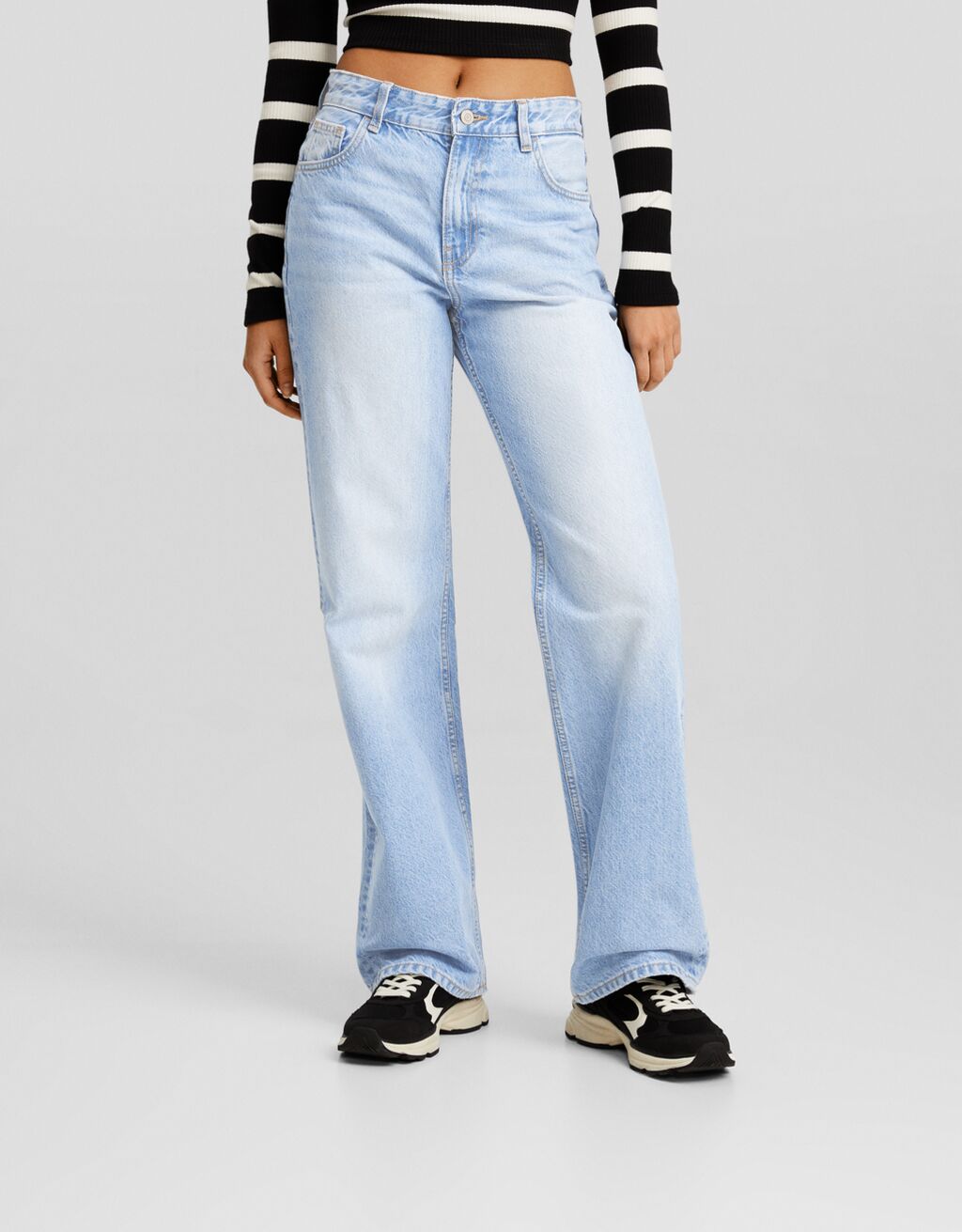 Bershka High Waisted 90s Wide Leg Jeans main image 0