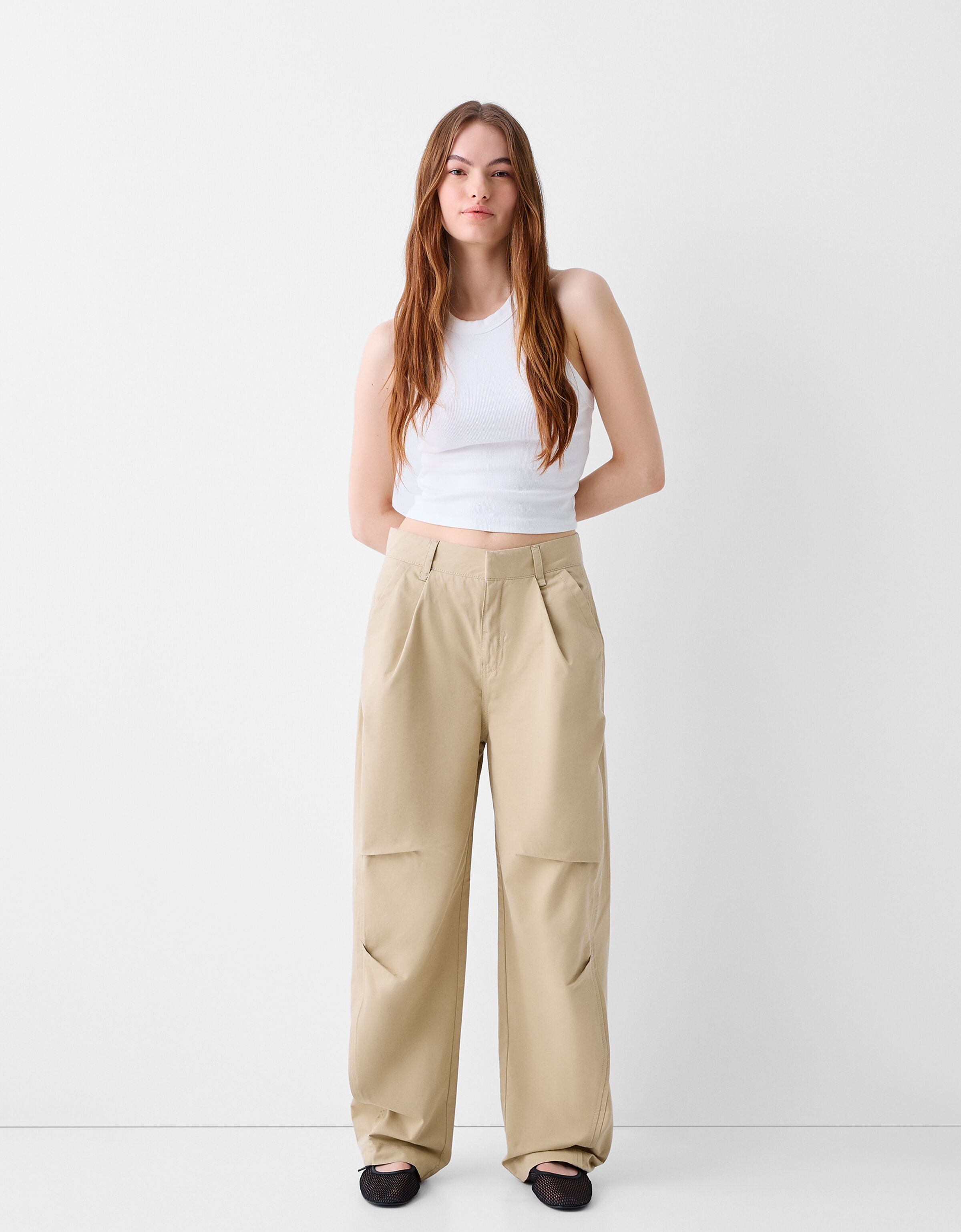 Women White Front Darted Balloon Fit Pants - NOZ2TOZ at Rs 1083.00, New  Delhi | ID: 2852598643230