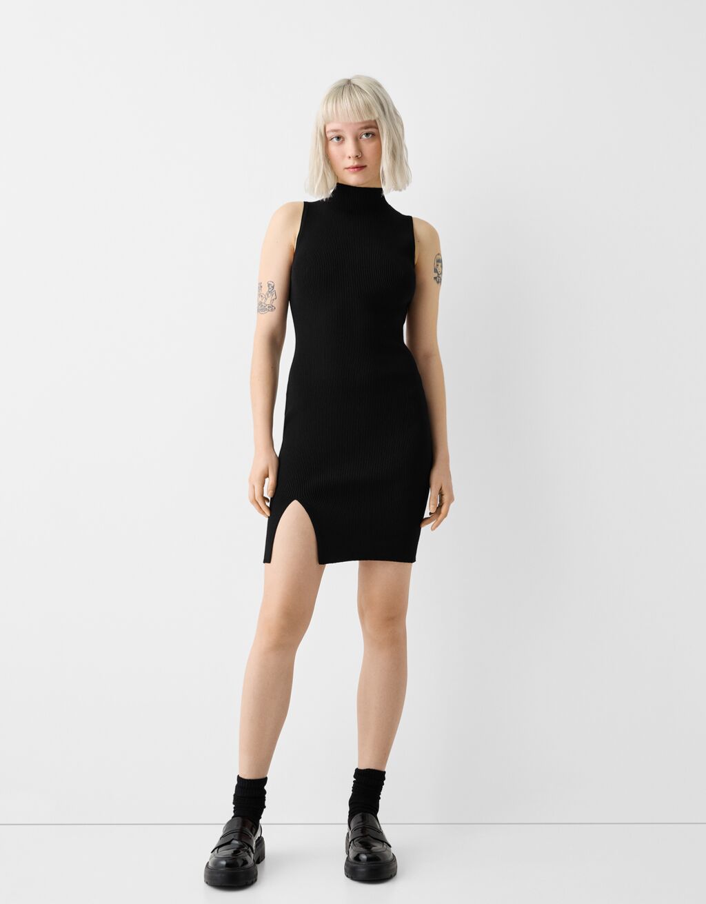 Sleeveless knit high neck mini dress-Black-0