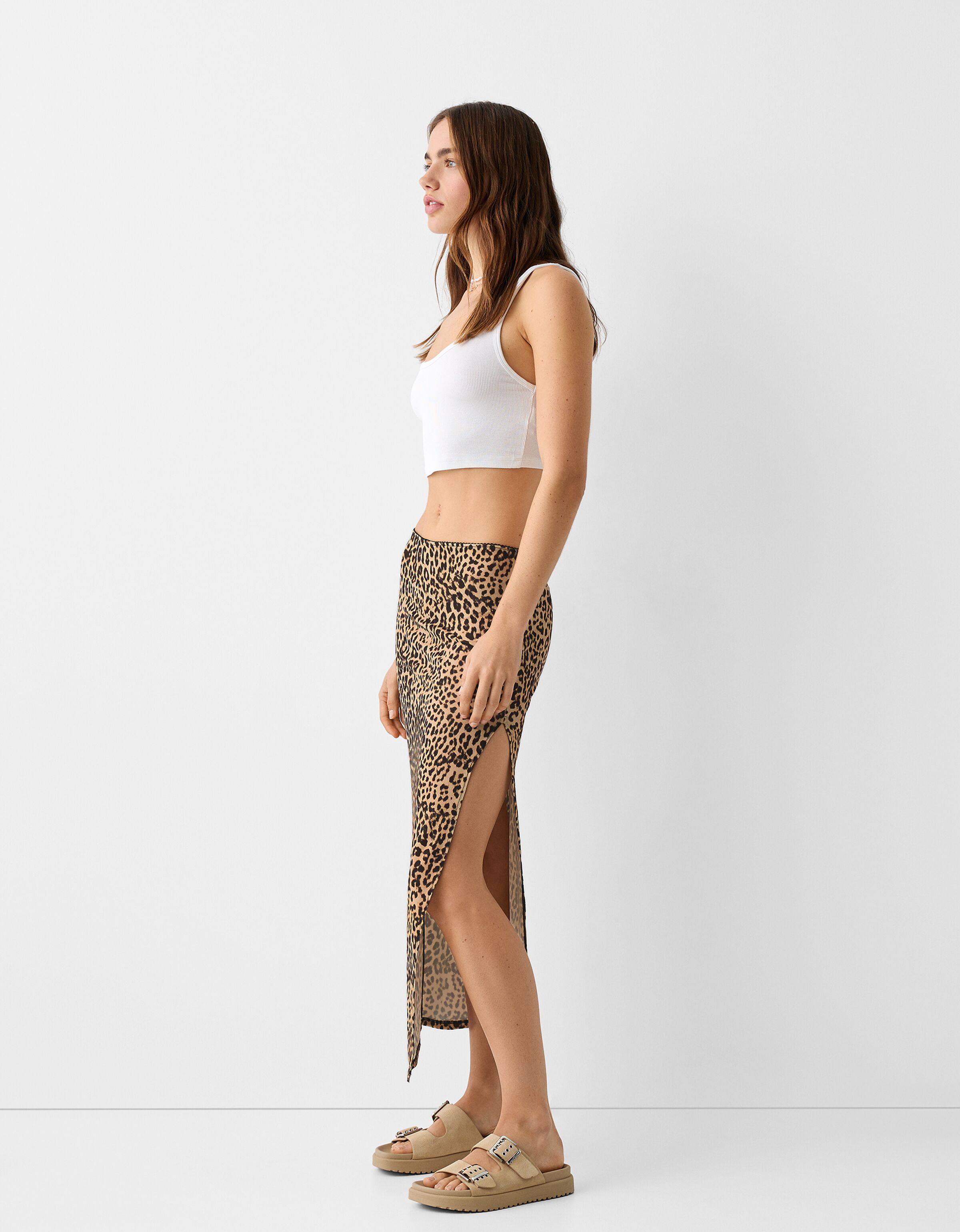 Printed maxi skirt with slit - Skirts & Shorts - Women | Bershka