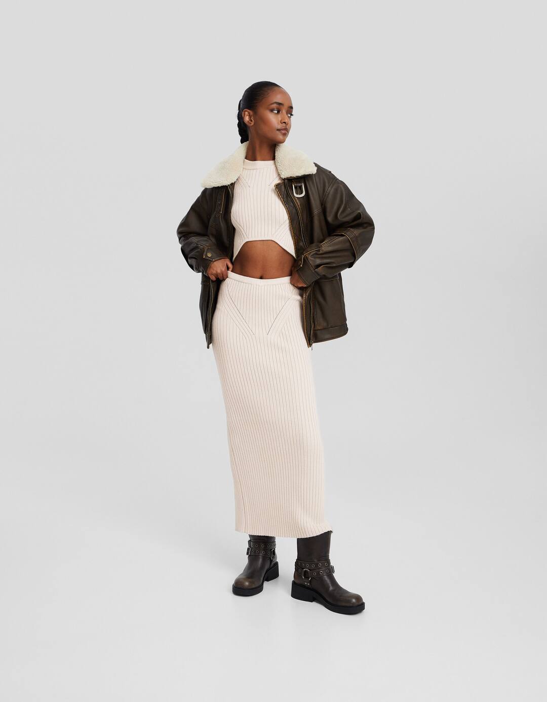 Ribbed knit midi skirt