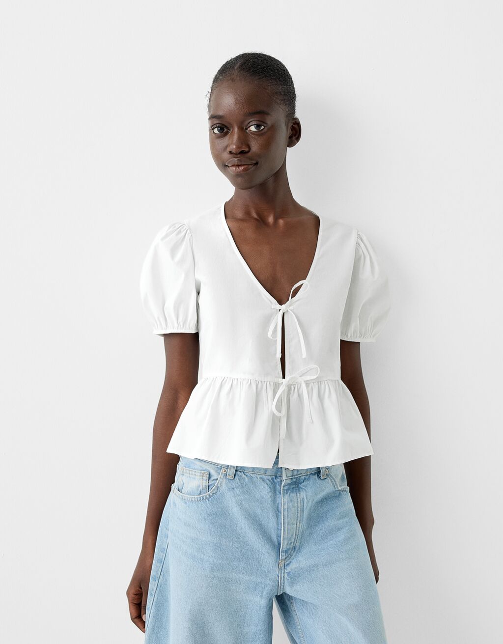 Camisa manga corta detalle lazo New Mujer Bershka