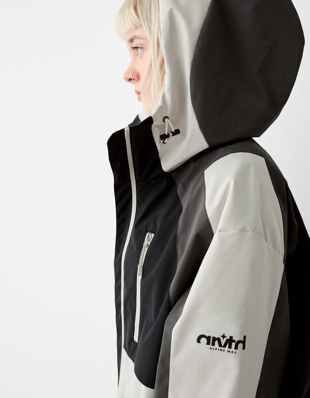 Colour block hooded jacket-Black-5