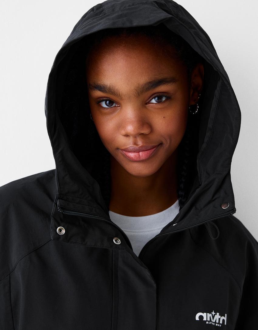 Blusão técnico leve capuz-Preto-2