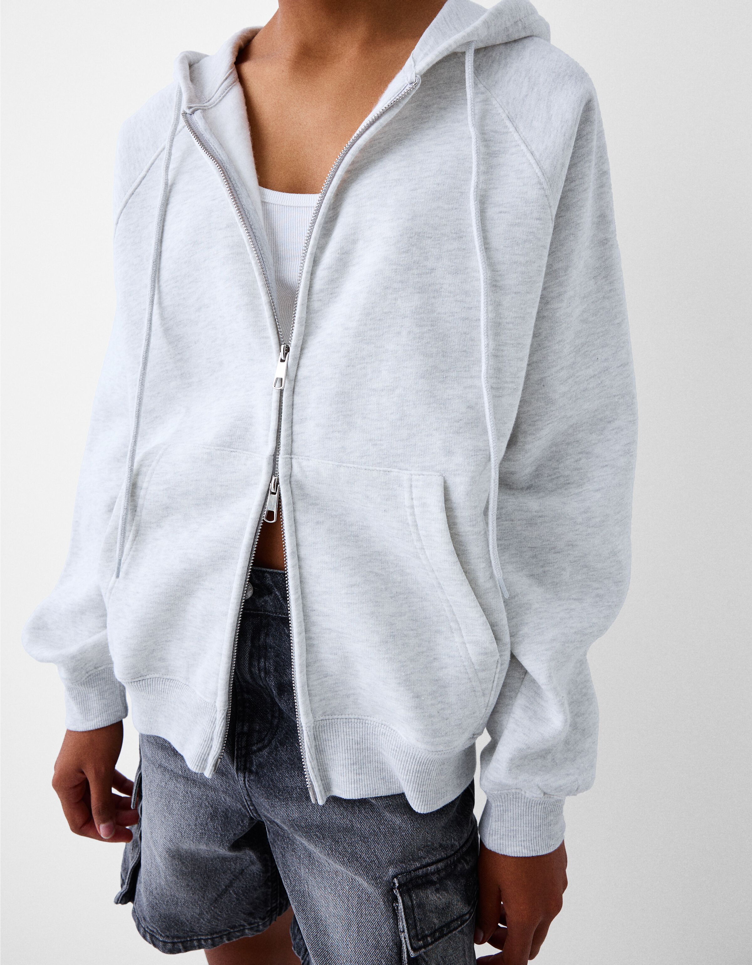 Zip-up hoodie - Sweatshirts and hoodies - BSK Teen | Bershka