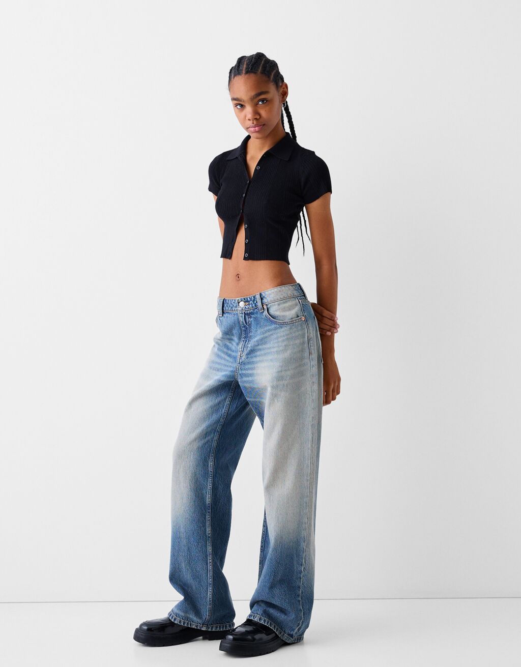 قميص بولو بأكمام قصيرة وأزرار-أسود-4