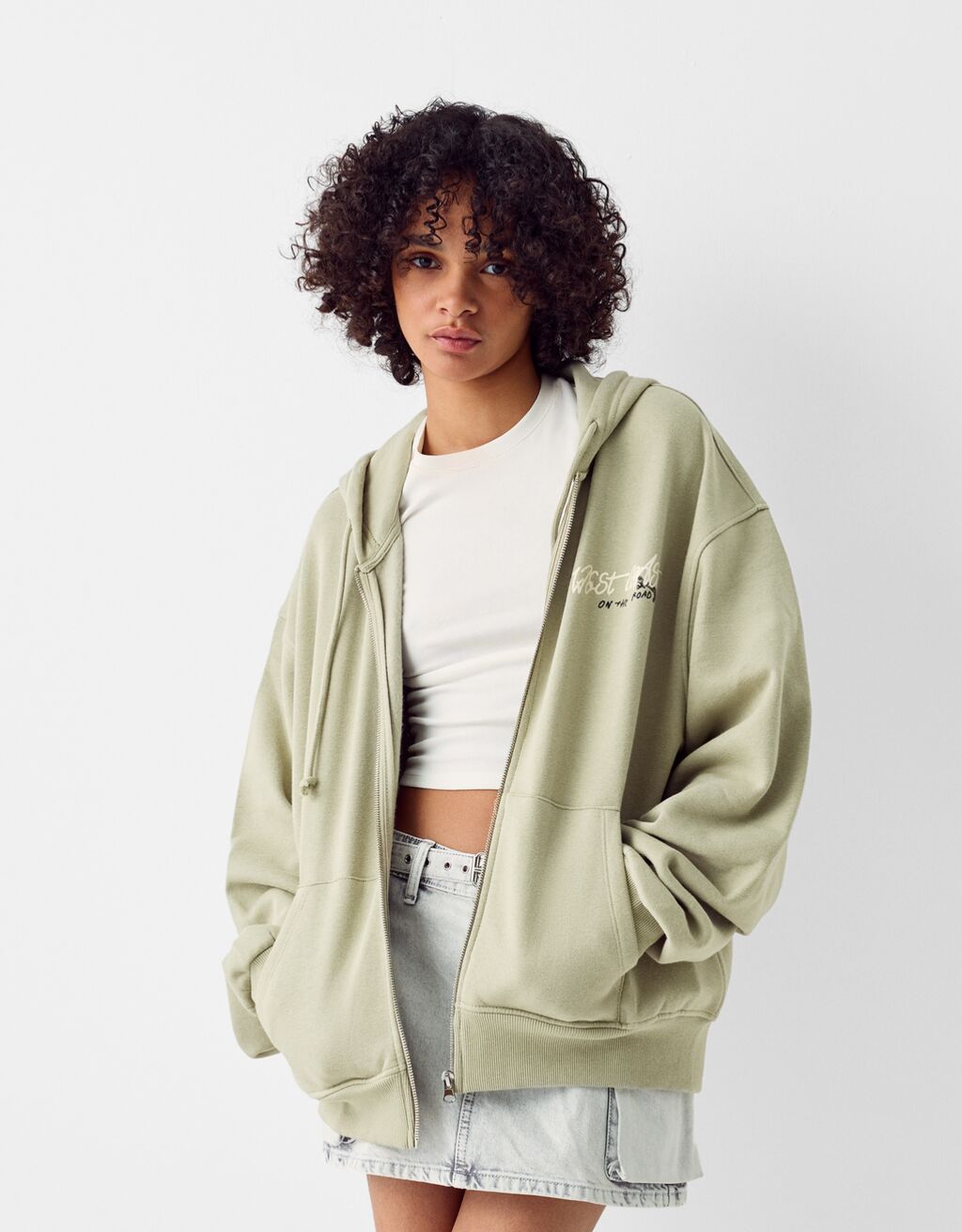 Printed oversize zip-up hoodie - BSK Teen | Bershka