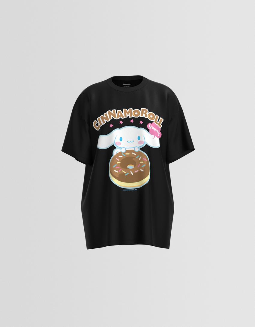 T-shirt Cinnamoroll manga curta oversize estampado-Preto-5