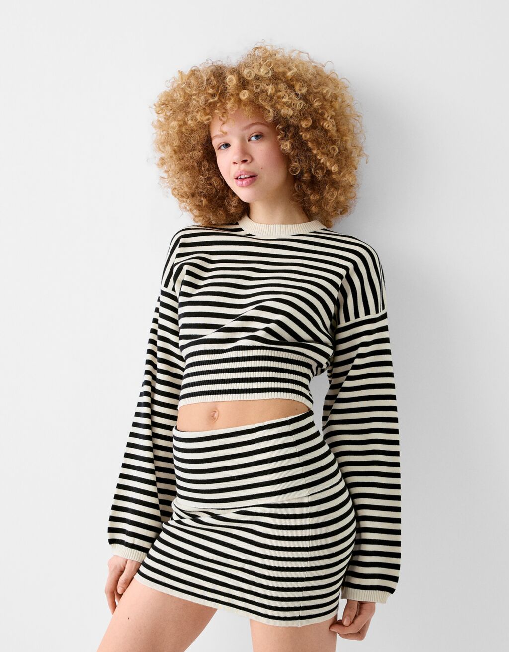 Sweater with fitted waist-Black-1