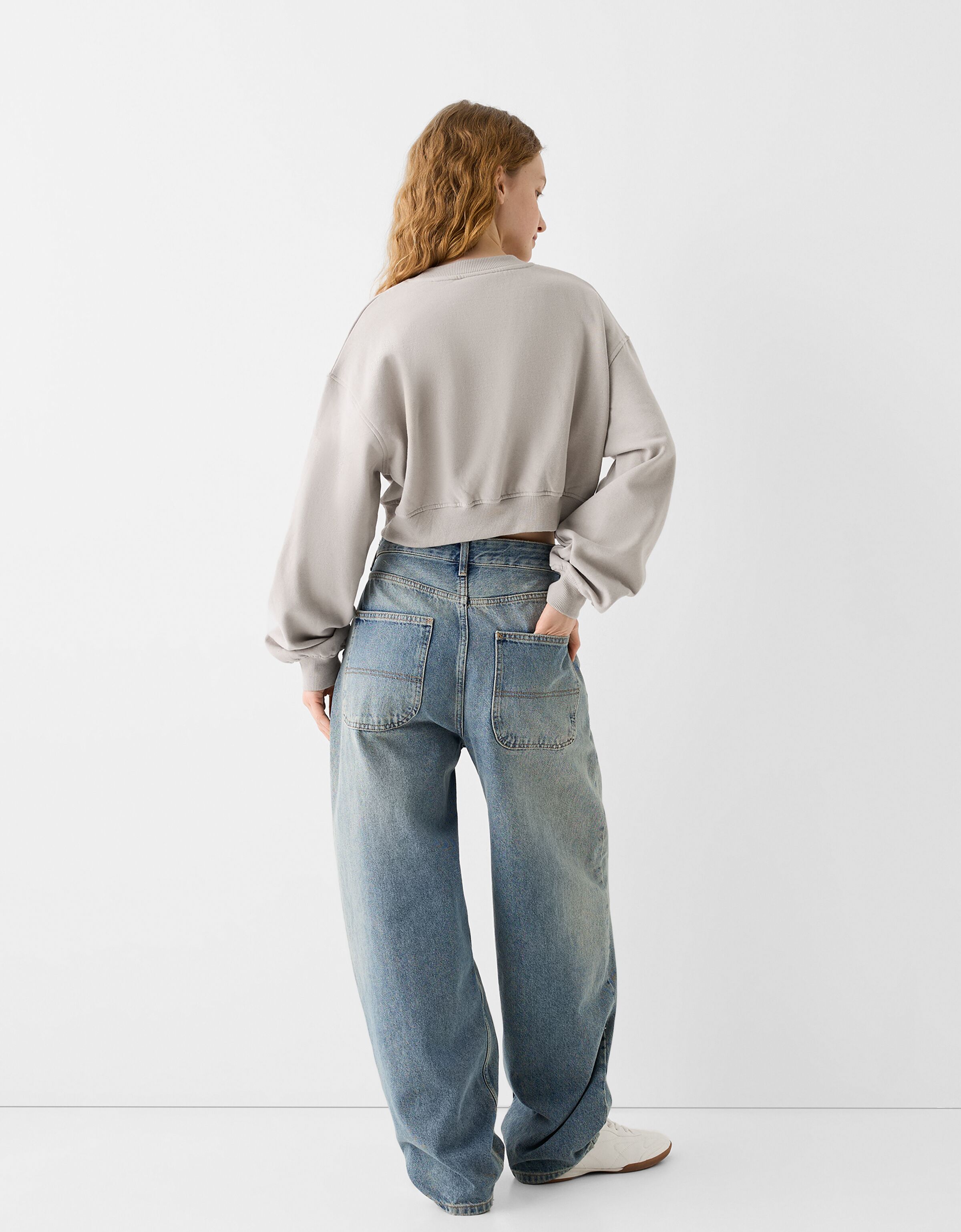 Baggy sales cropped sweatshirt