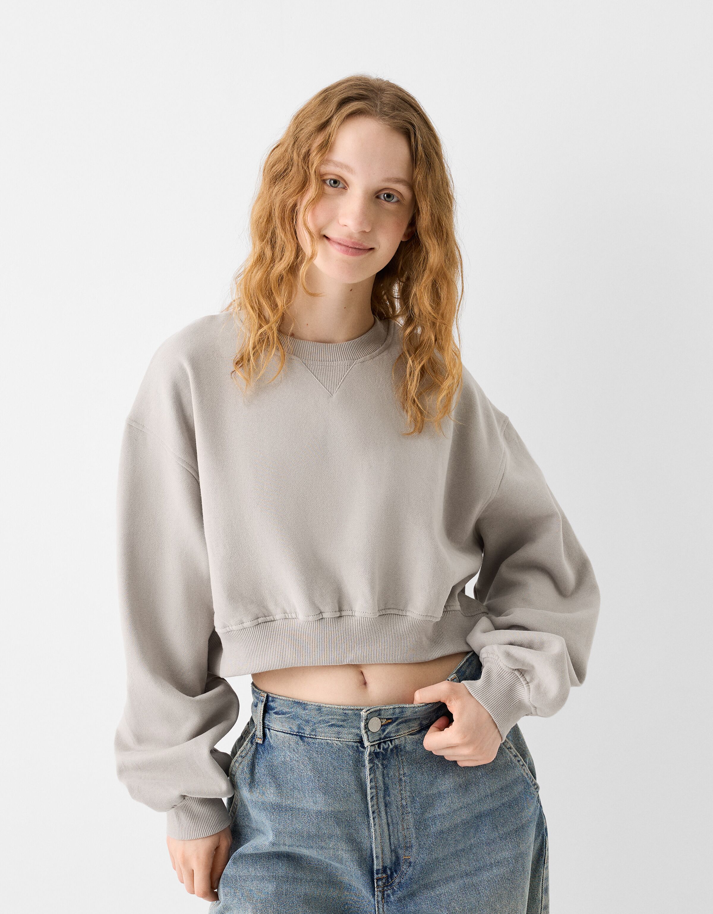 Sudadera cropped bershka best sale