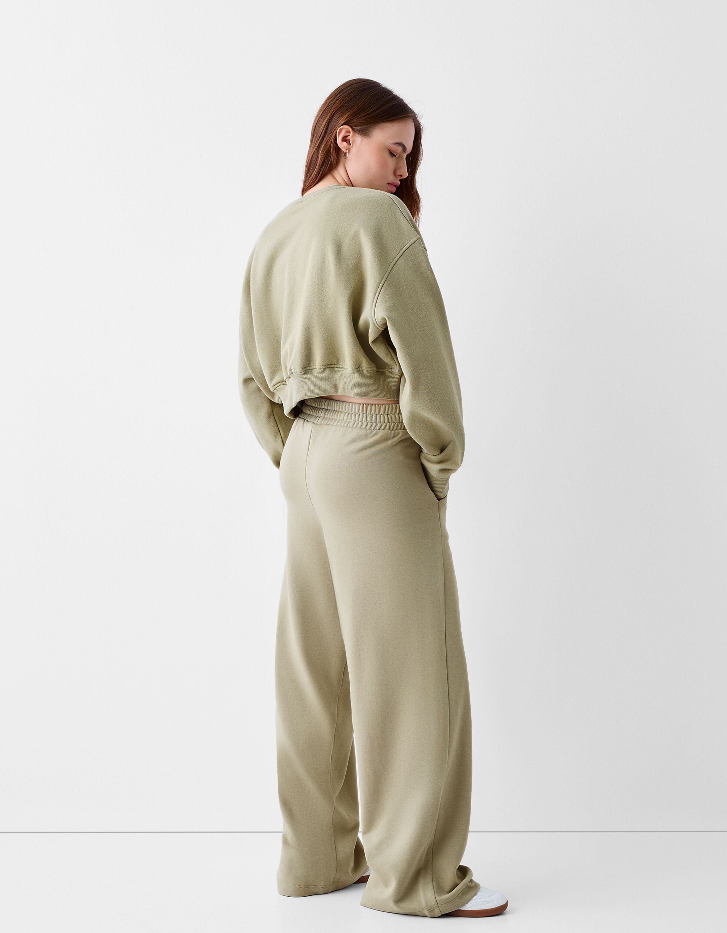 Felpa cropped bershka best sale