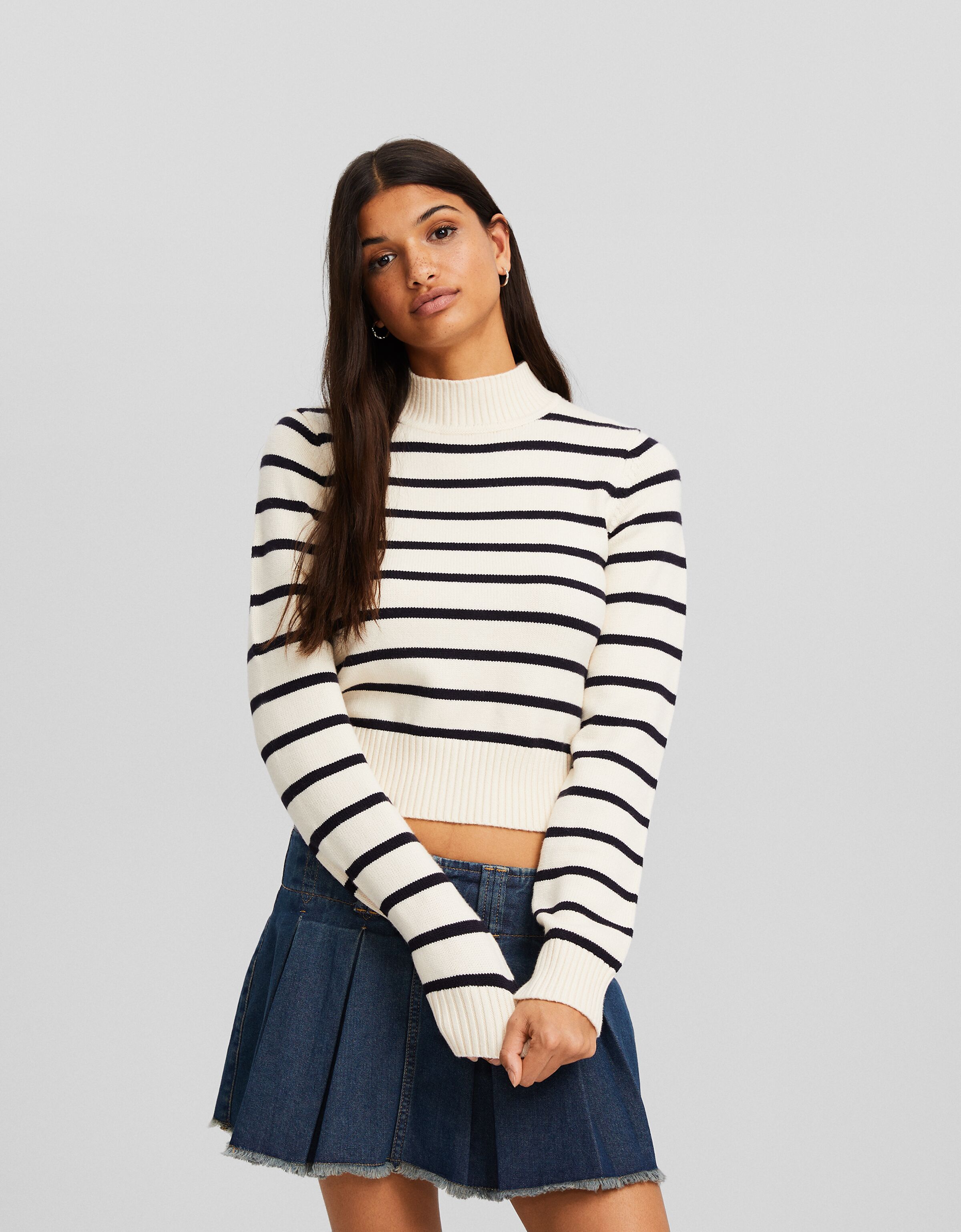 Bershka maglia store collo alto