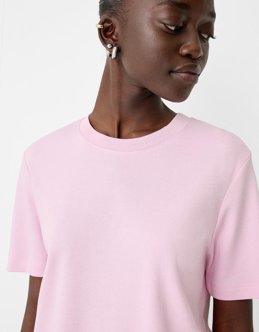 تيشرت بقصّة عادية وأكمام قصيرة-زهري-2