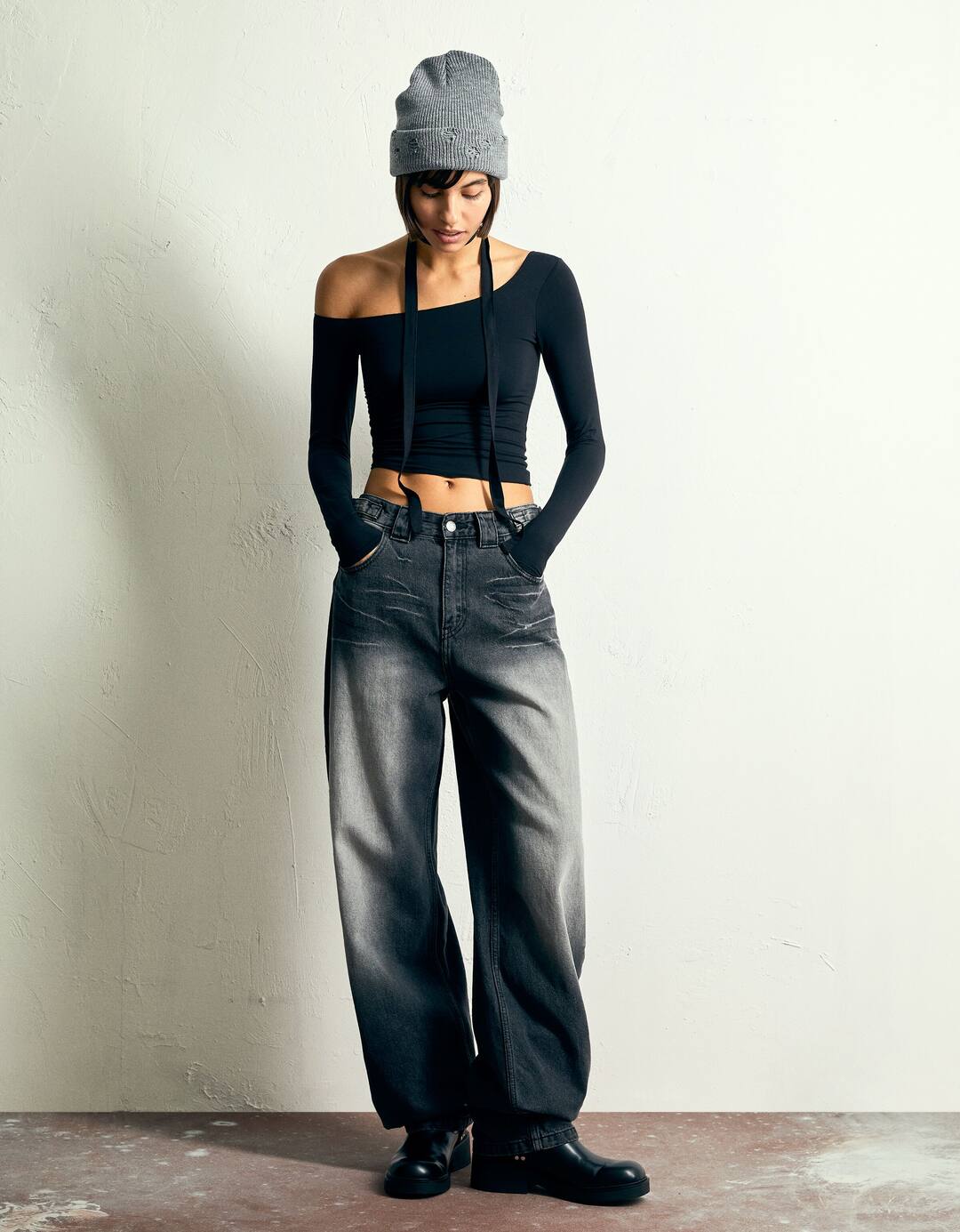 Long sleeve asymmetric scarf T-shirt