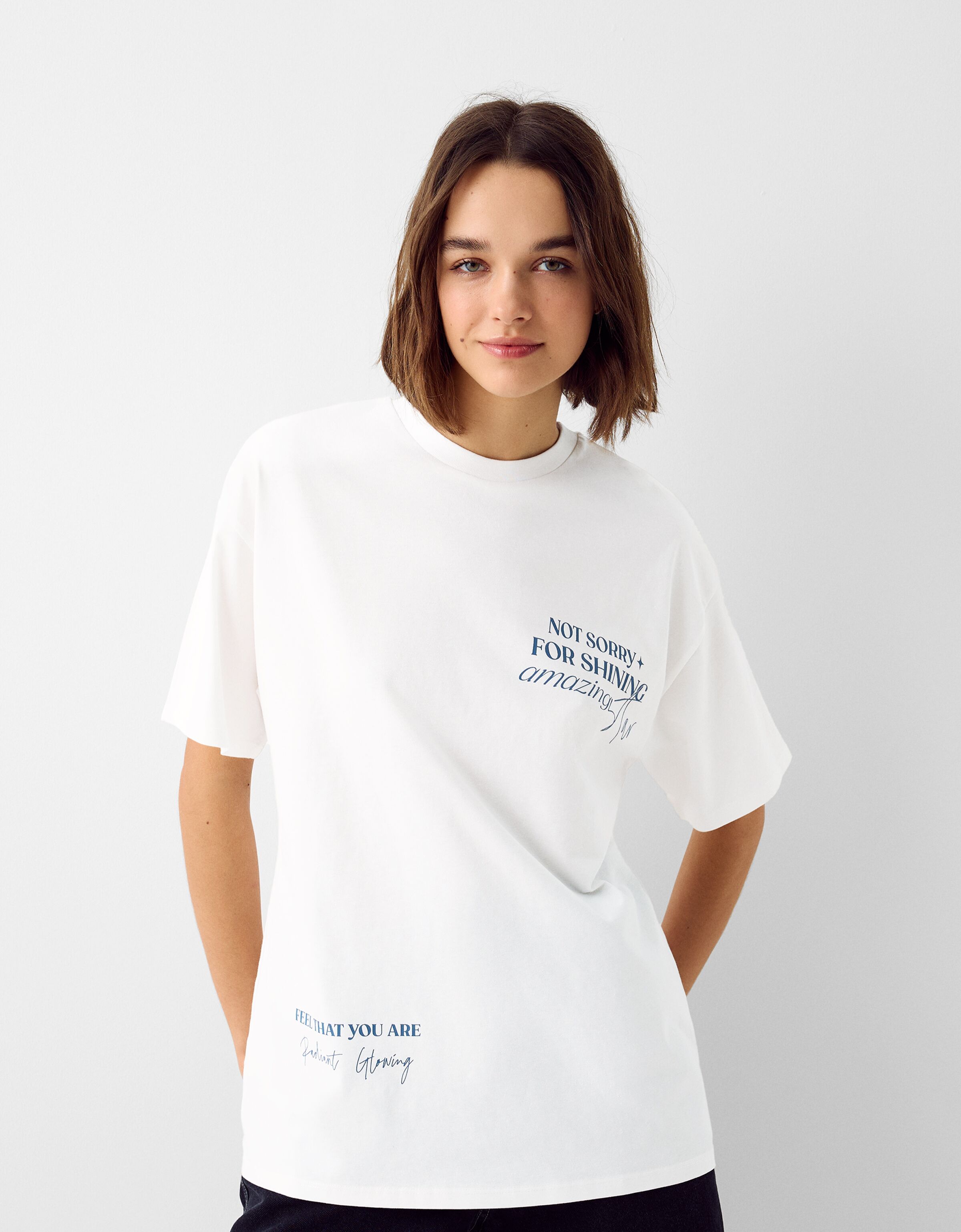 Camisetas cortas niña online bershka