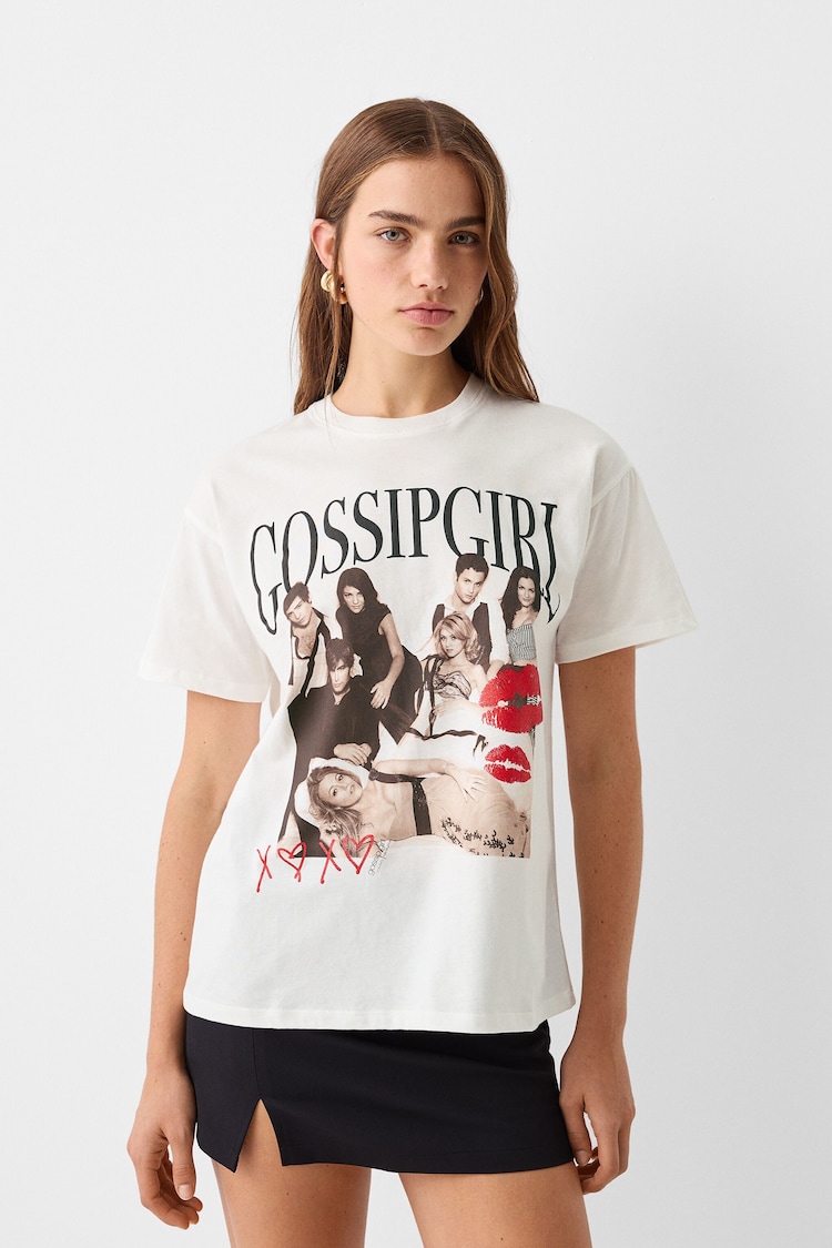 T-shirt Gossip Girl manga curta estampada