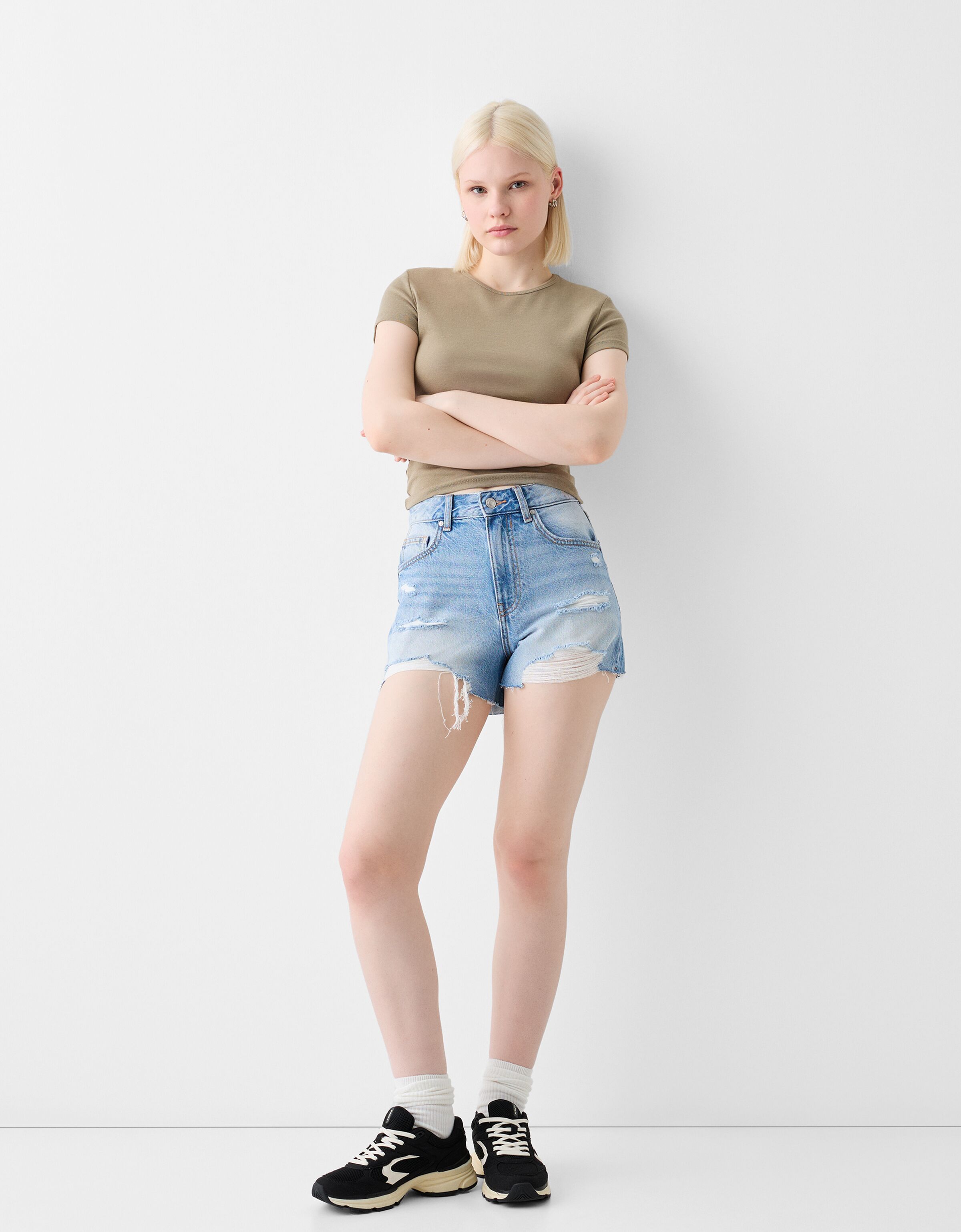 Shorts strappati hot sale