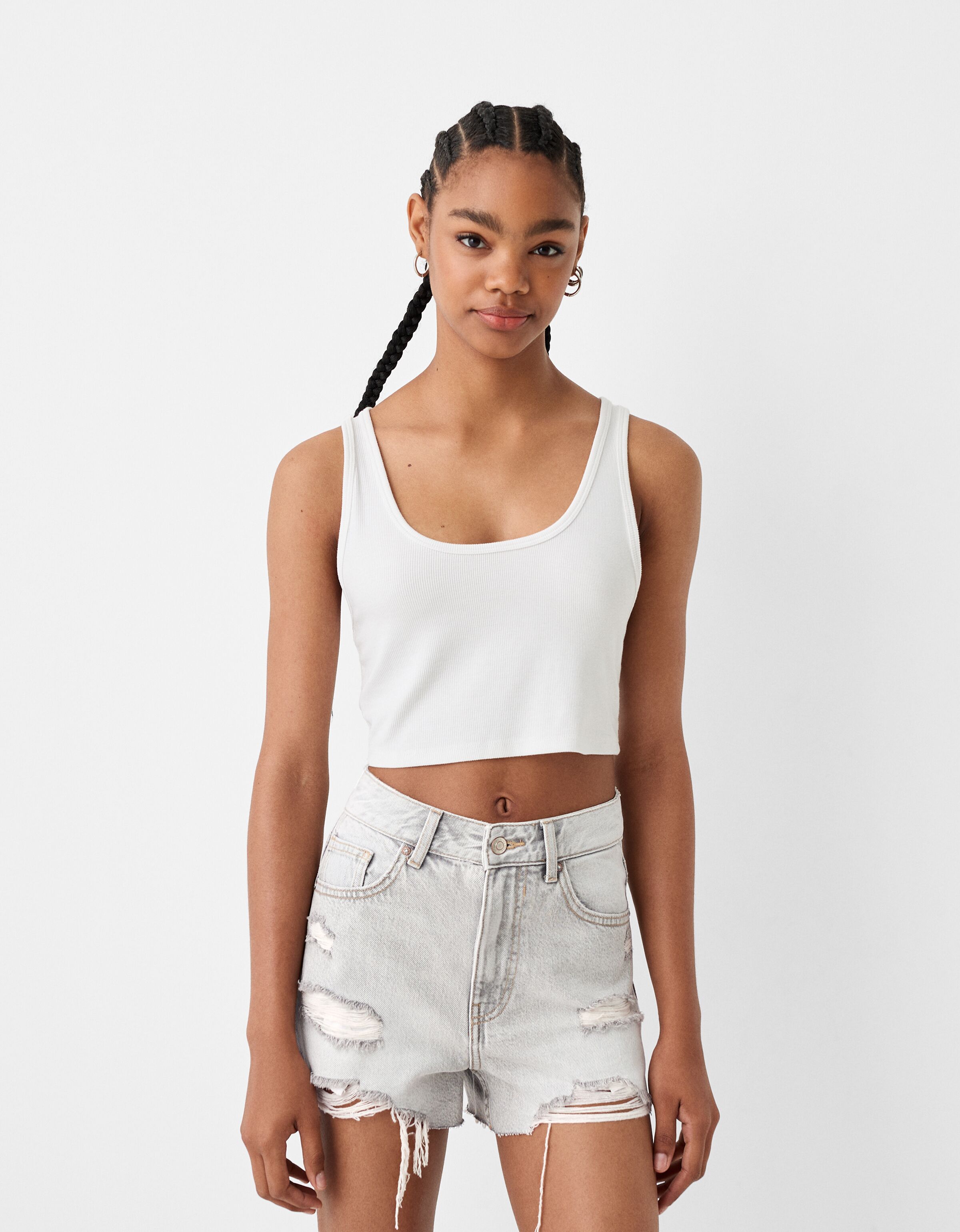 Ripped denim shorts Women Bershka