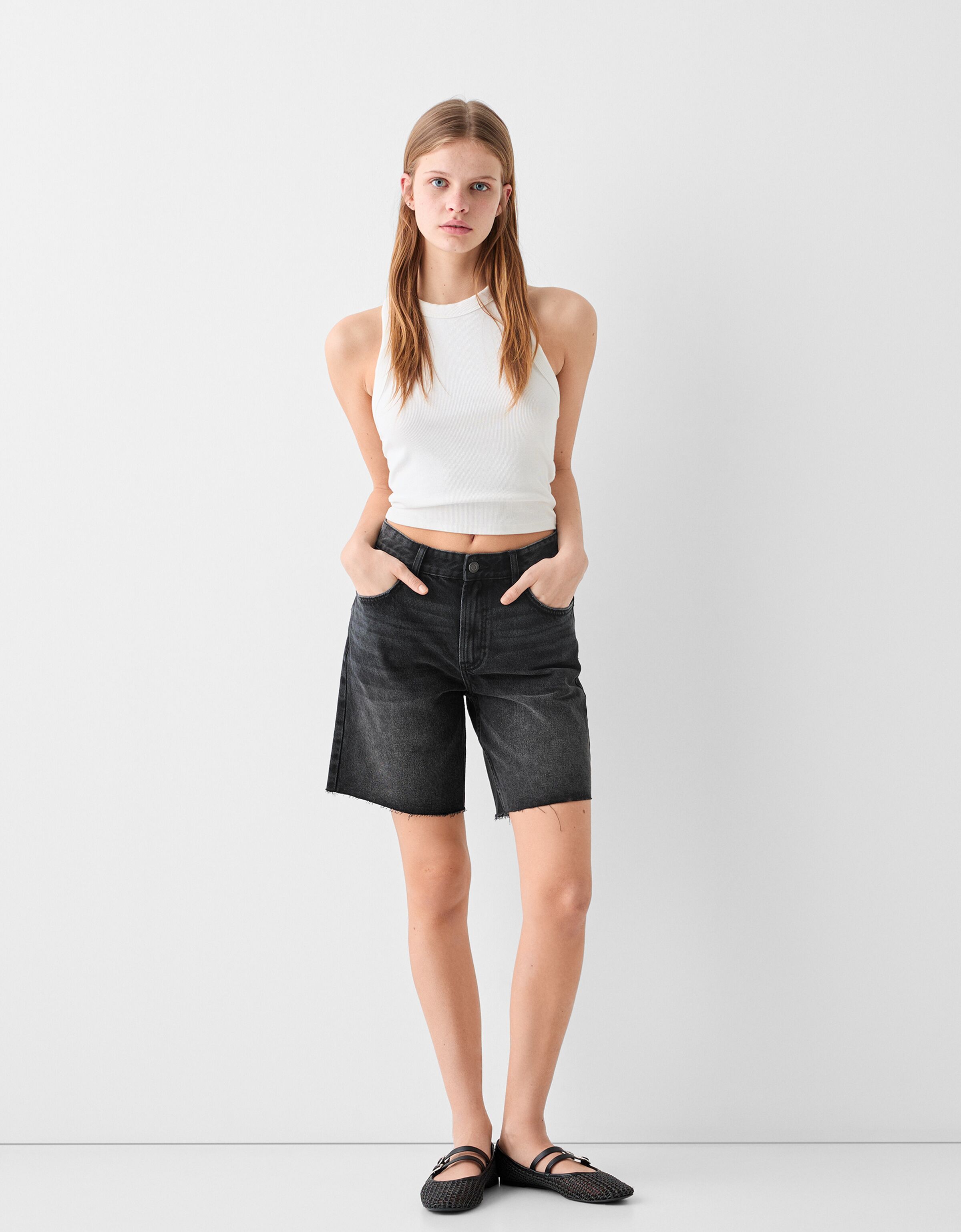 Pantaloncini di pelle hot sale bershka
