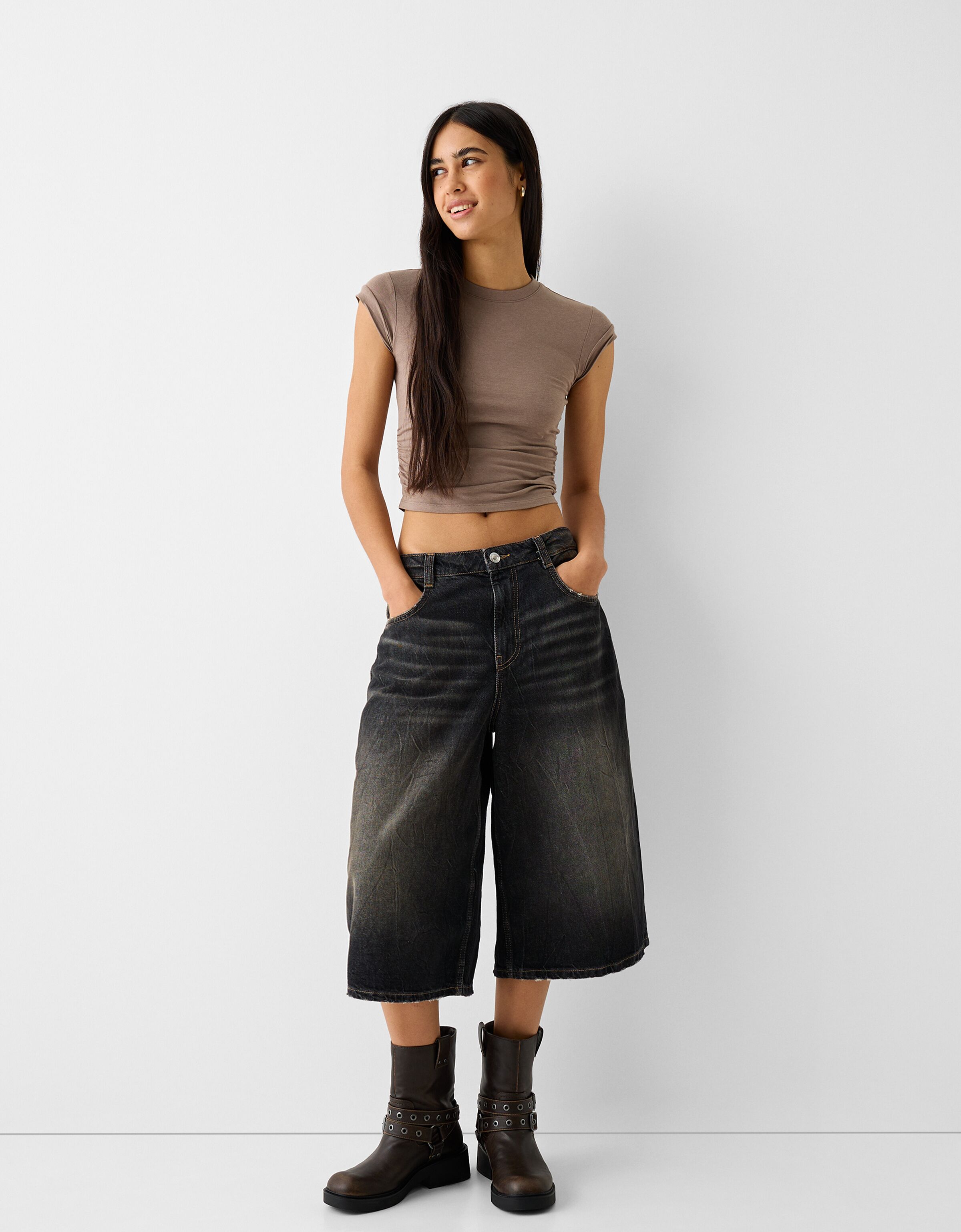 Women s Shorts and Bermuda Shorts New Collection BERSHKA