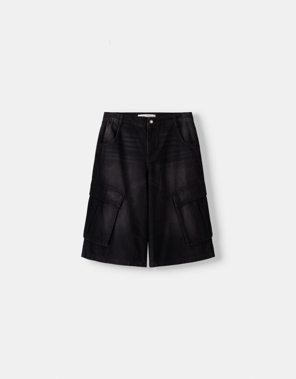 Baggy cargo Bermuda jorts Women Bershka
