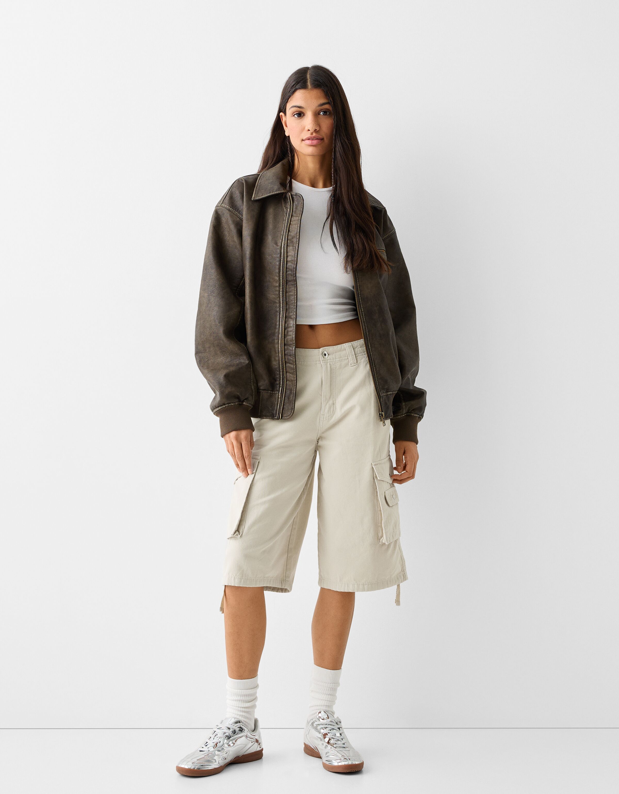 Cotton cargo baggy Bermuda shorts Women Bershka