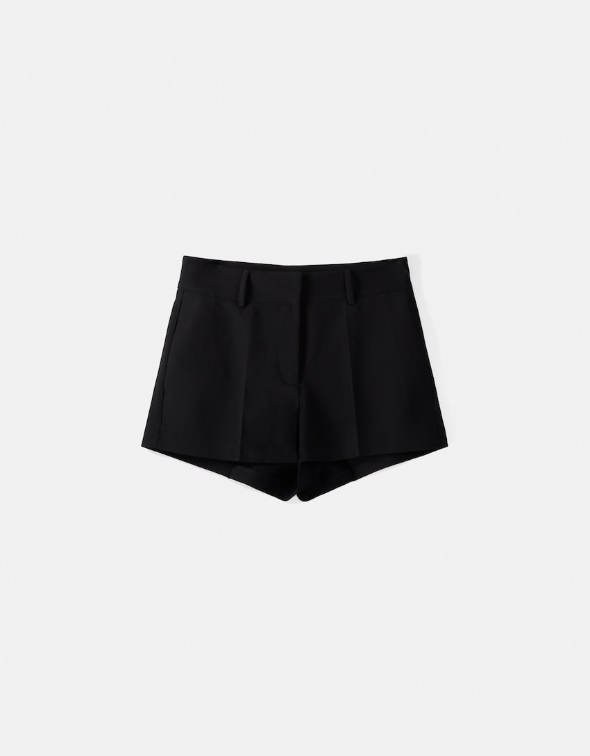 Short shorts with belt loops - Women | Bershka