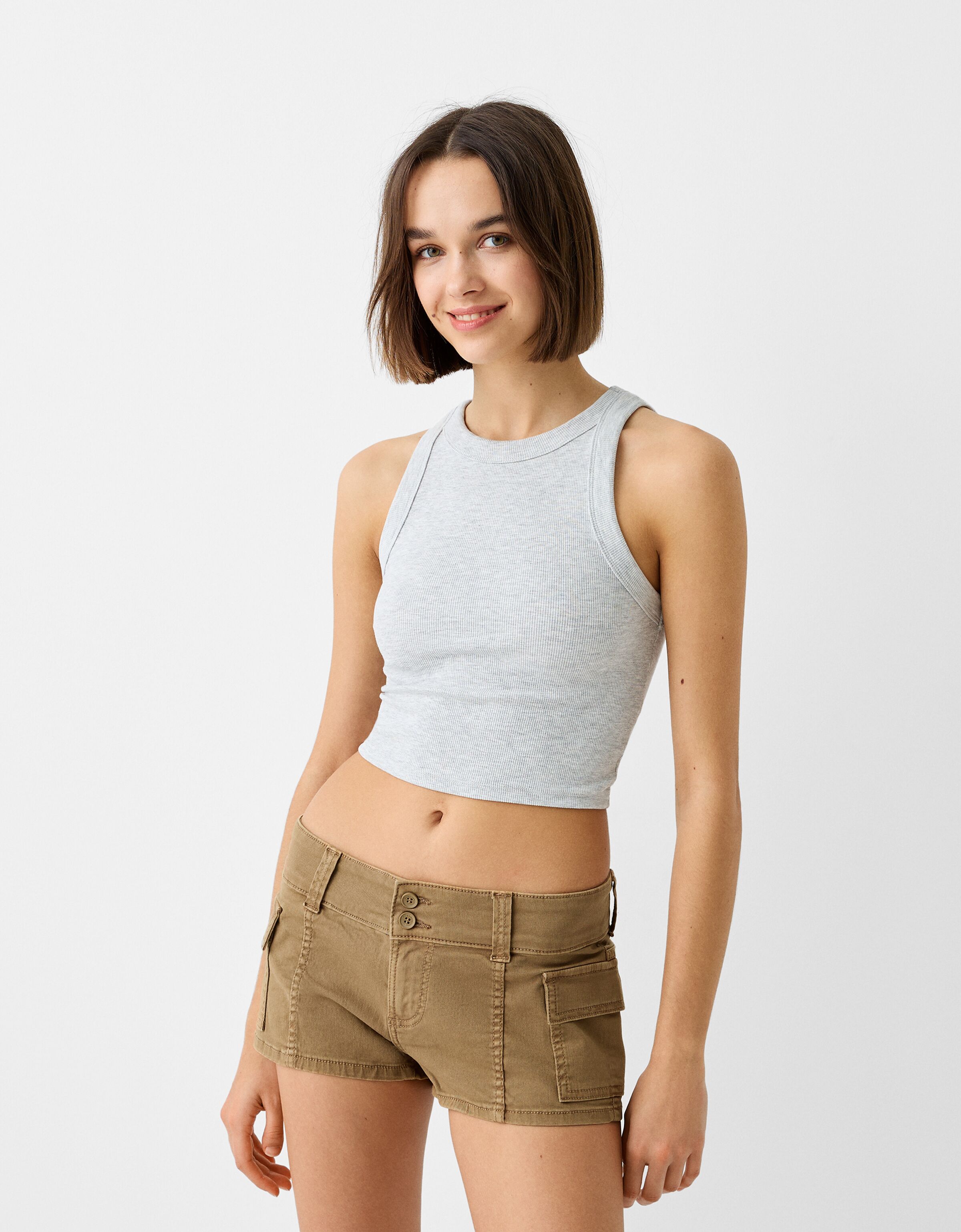 Cargo shorts - Women | Bershka