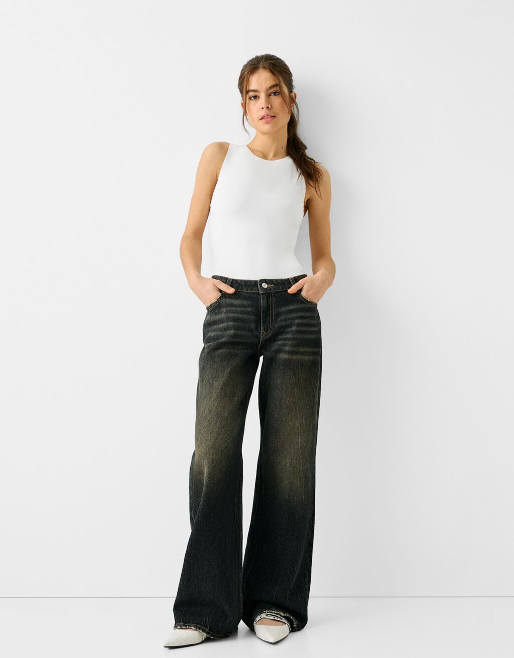 Sleeveless body-Off white-2