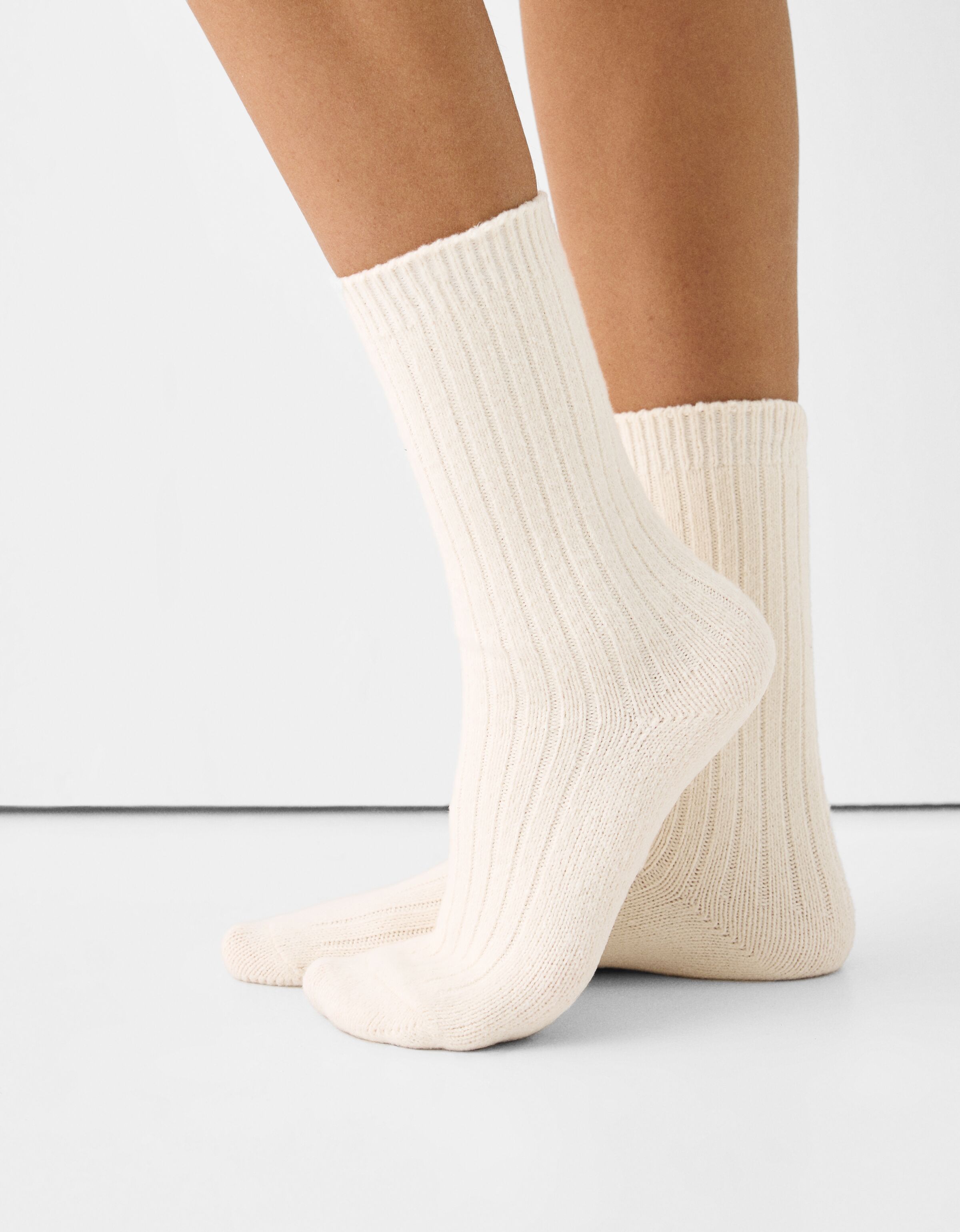 Chaussettes pour femme Nouvelle Collection BERSHKA