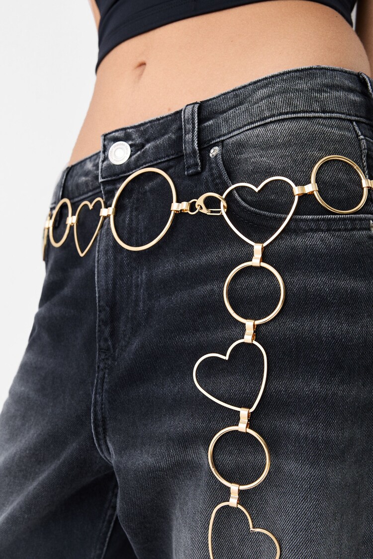 Heart chain link belt