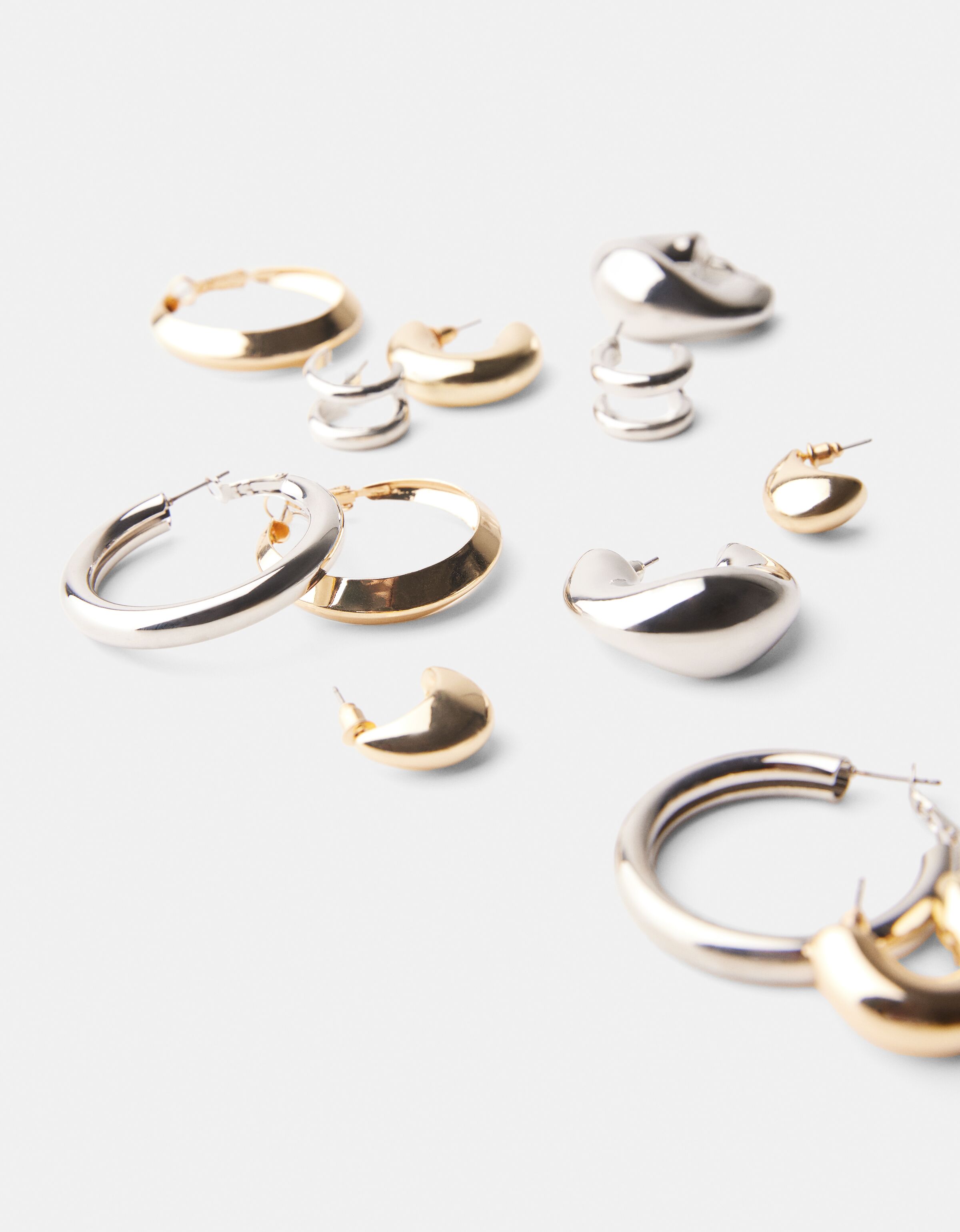 Orecchini a cerchio con strass spessi in smalto leggero francese per le donne Commercio all'ingrosso di gioielli per feste in acciaio inossidabile Huggie Ear  36