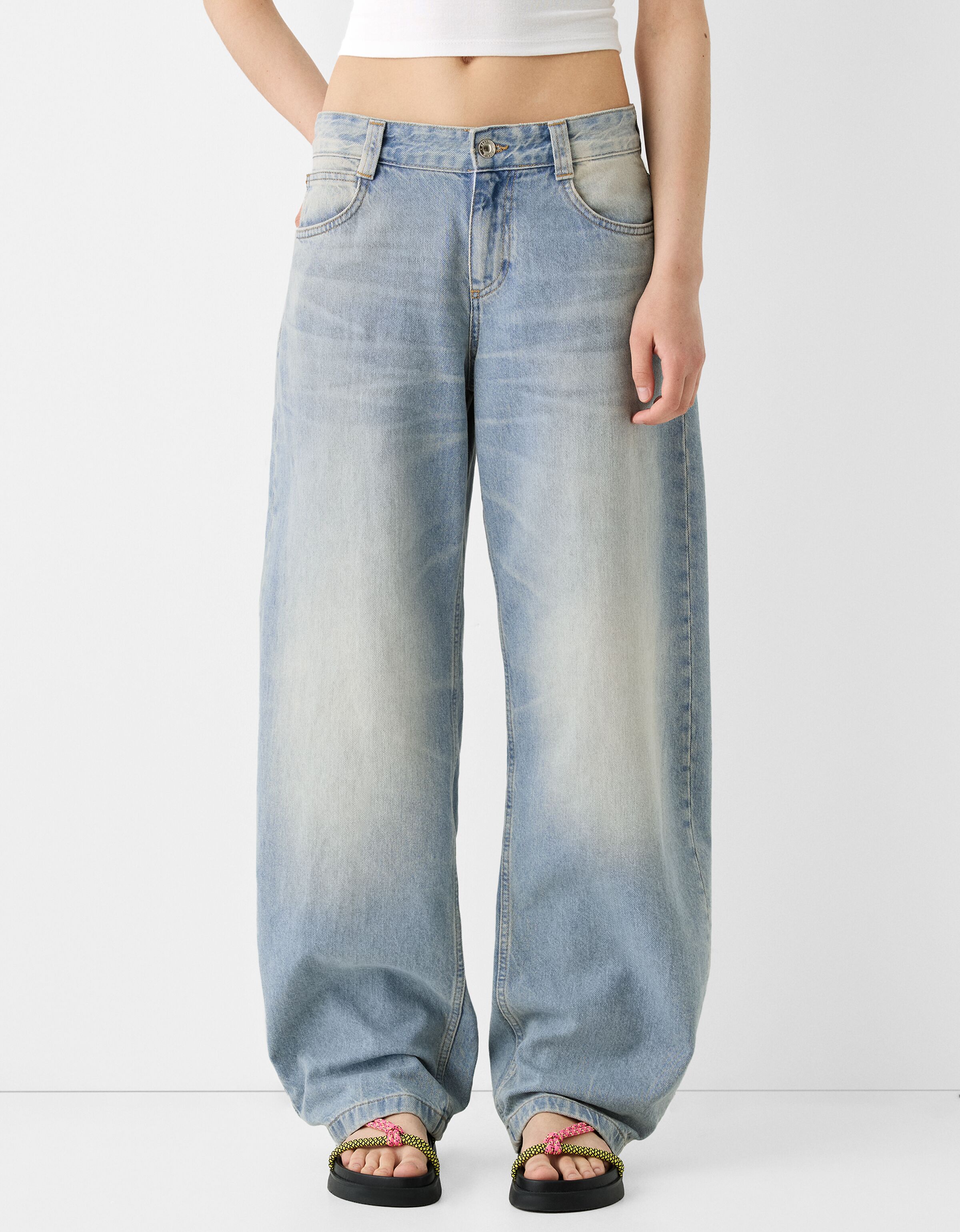 Jeans balloon fit bershka on sale