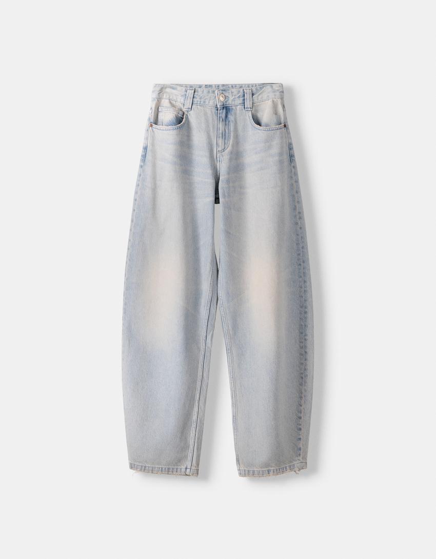 Balloon fit baggy jeans - Women | Bershka