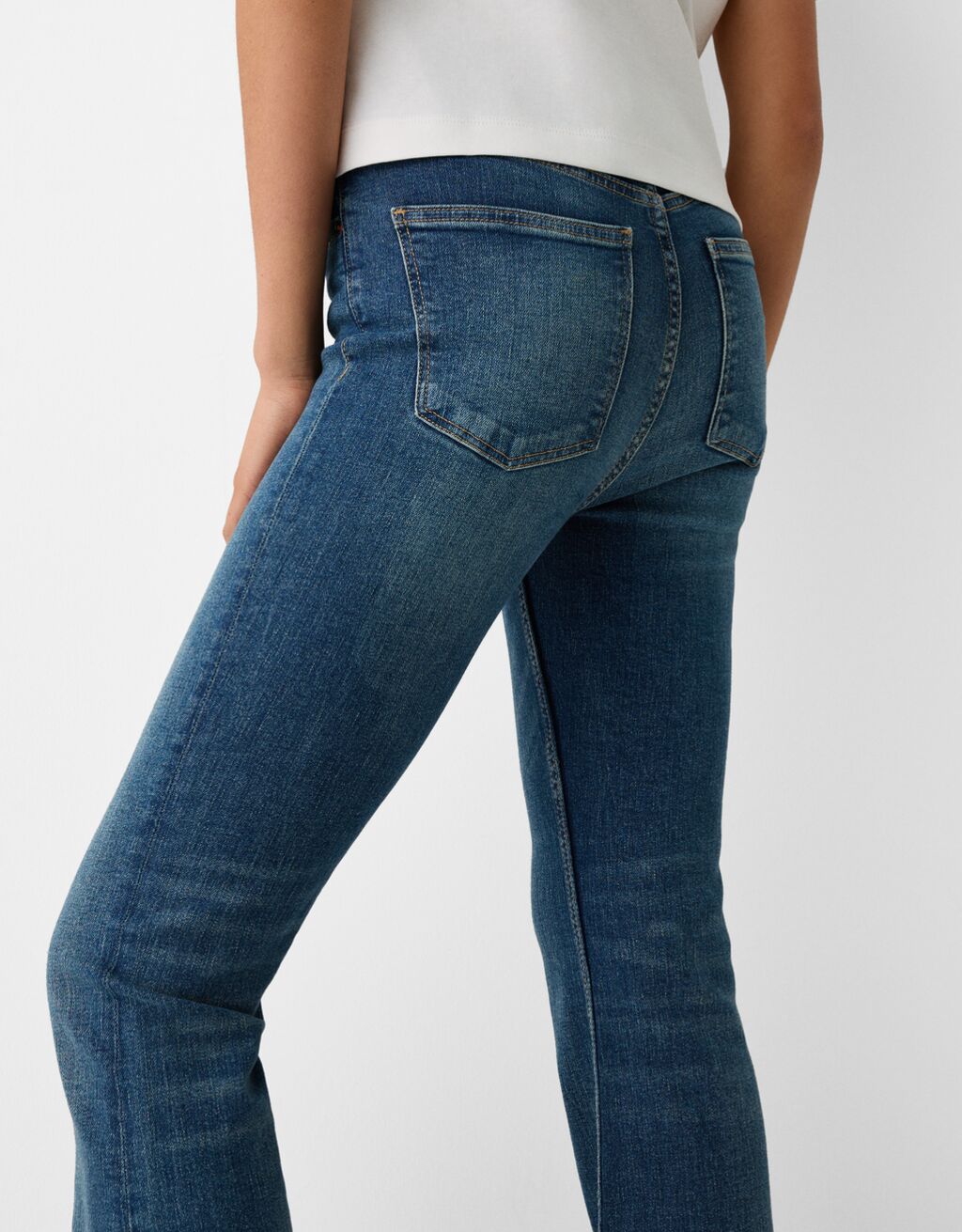 Flared jeans-Washed out blue-3