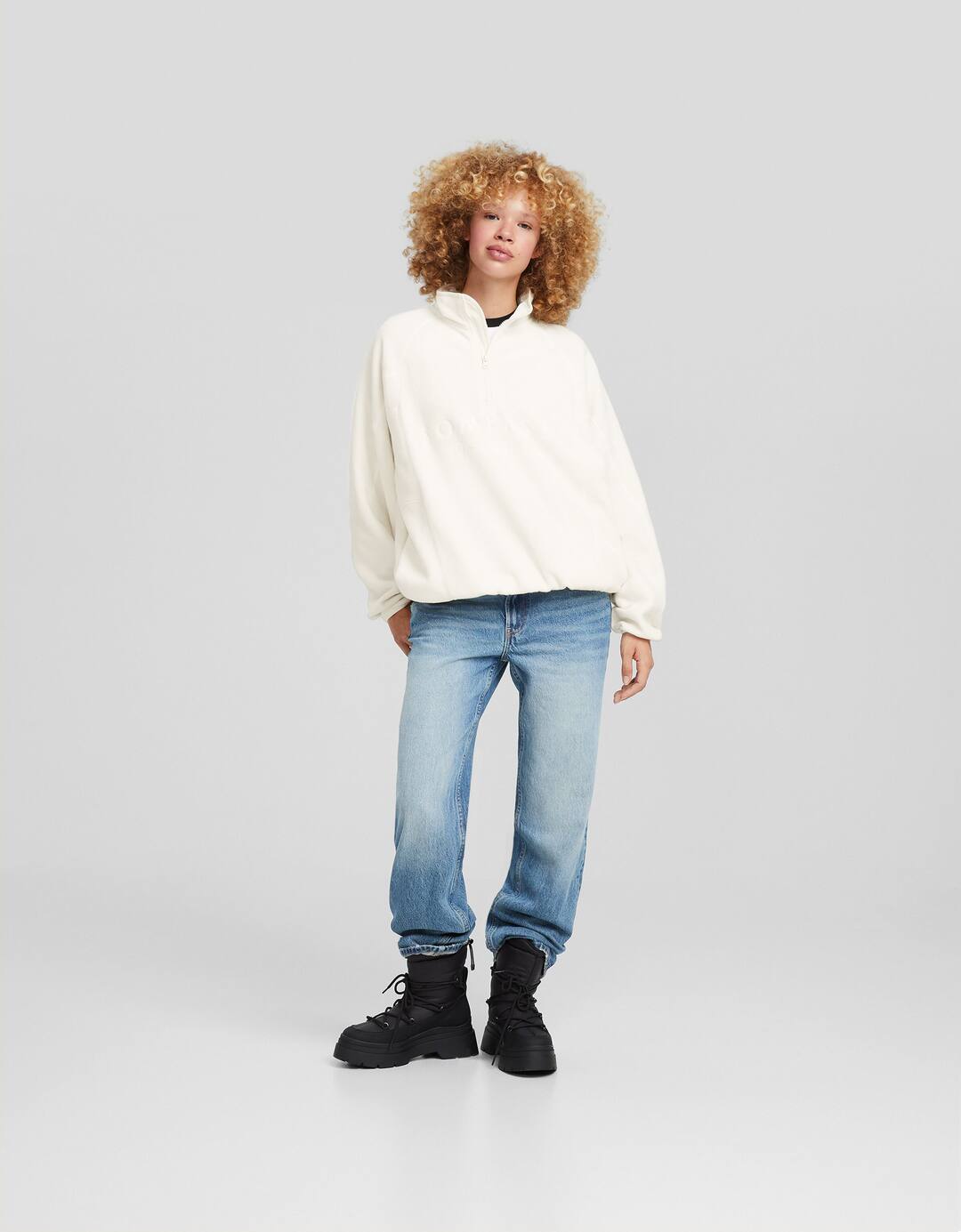 Straight-fit jeans