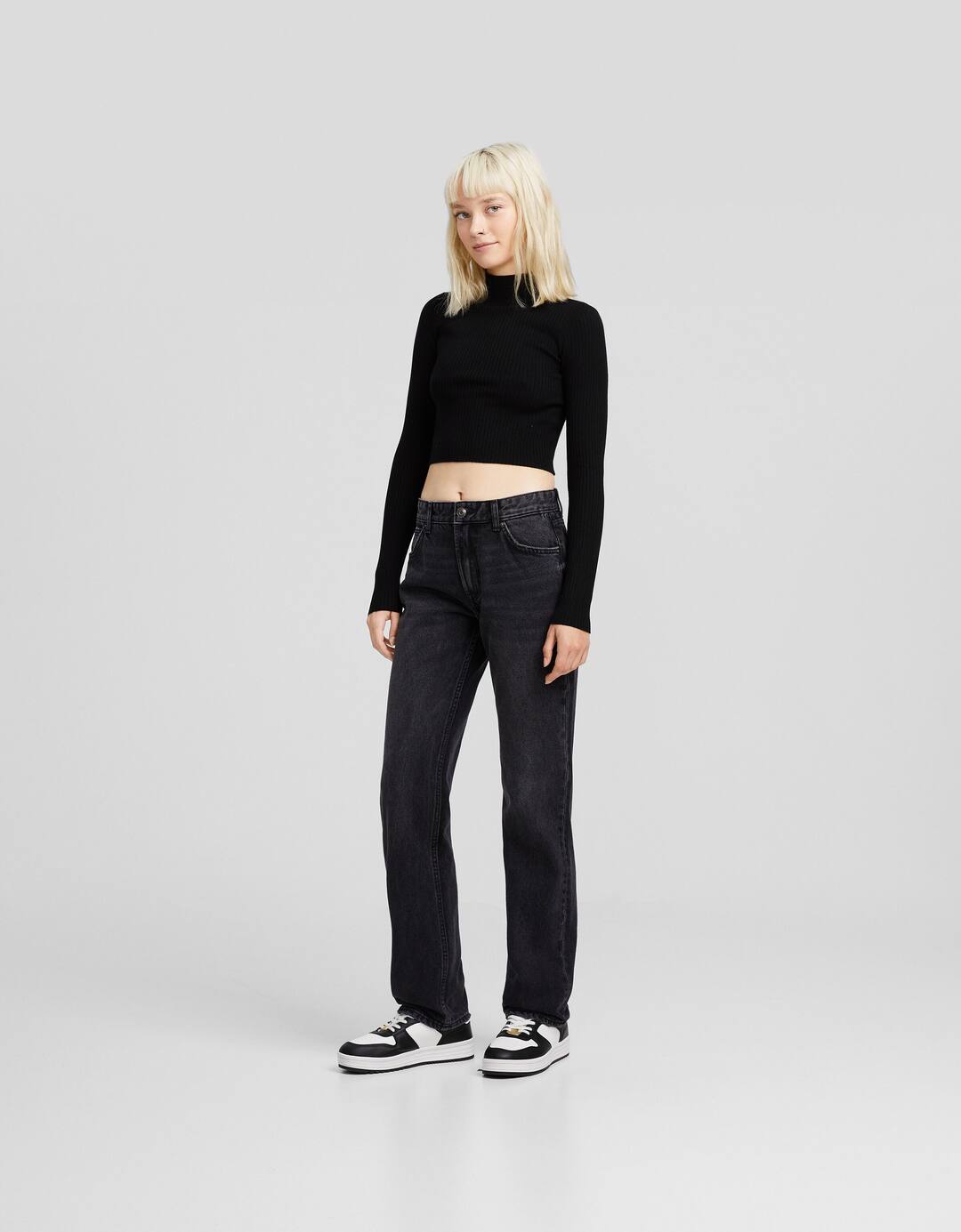 Straight-fit jeans