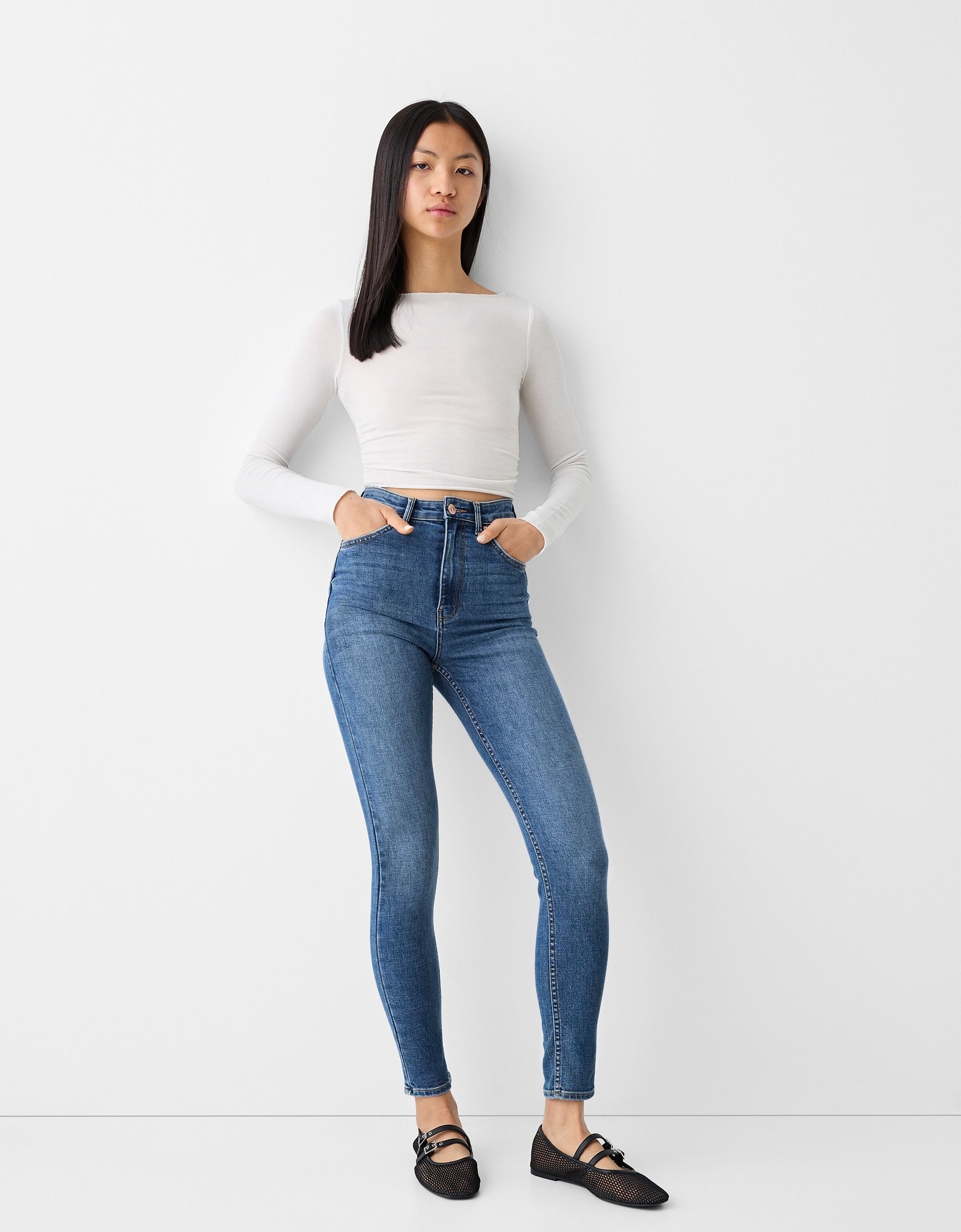 Bershka jeans on sale skinny medium rise
