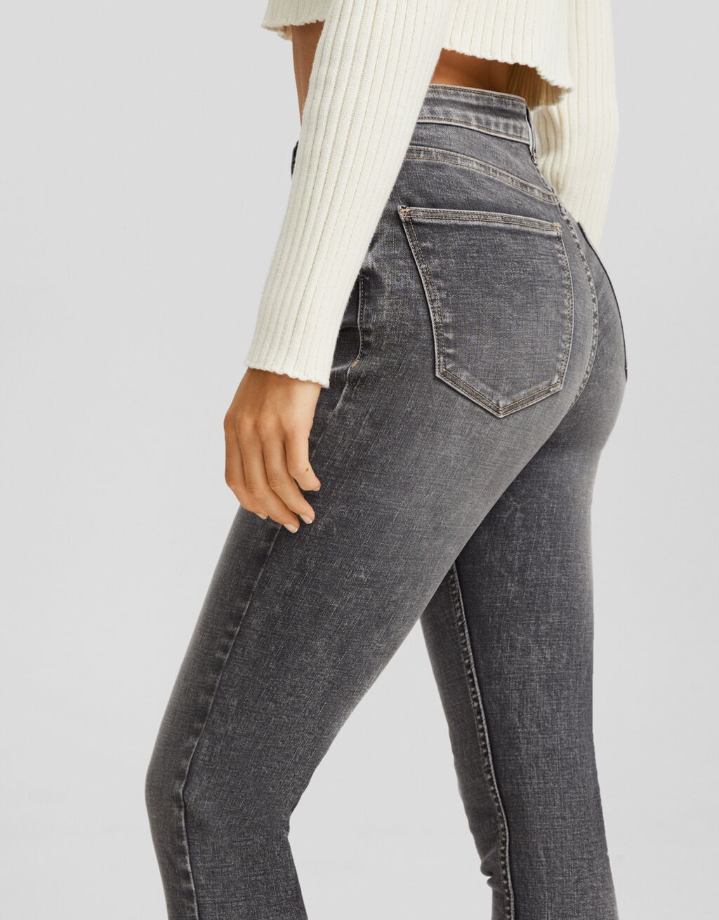 Jeans de cintura super subida skinny fit-Cinza-3
